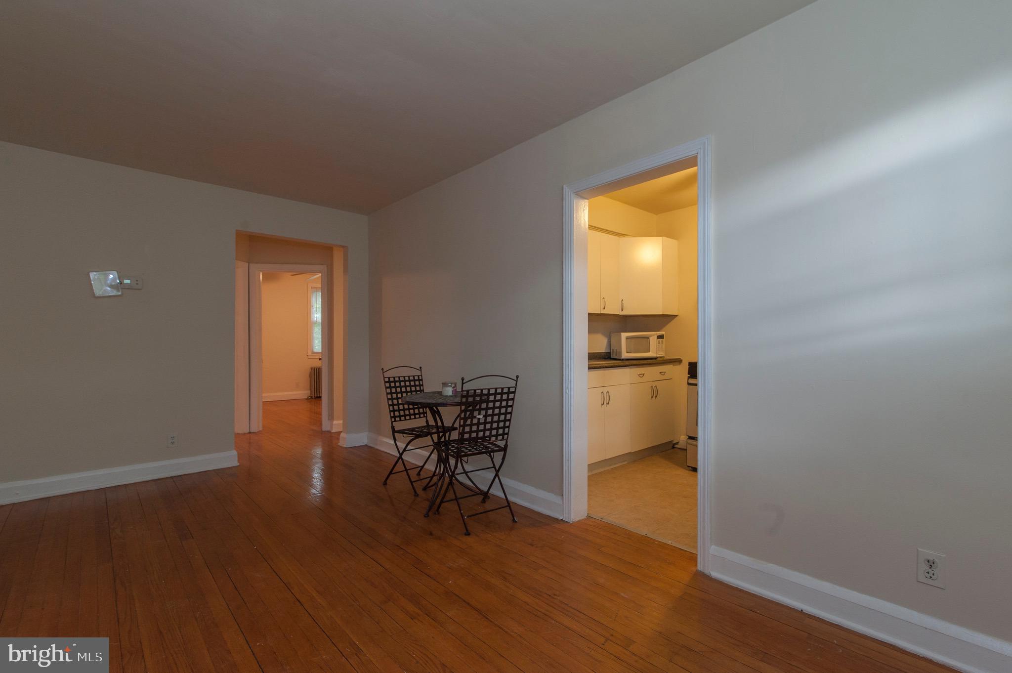 IDLEWOOD - Residential