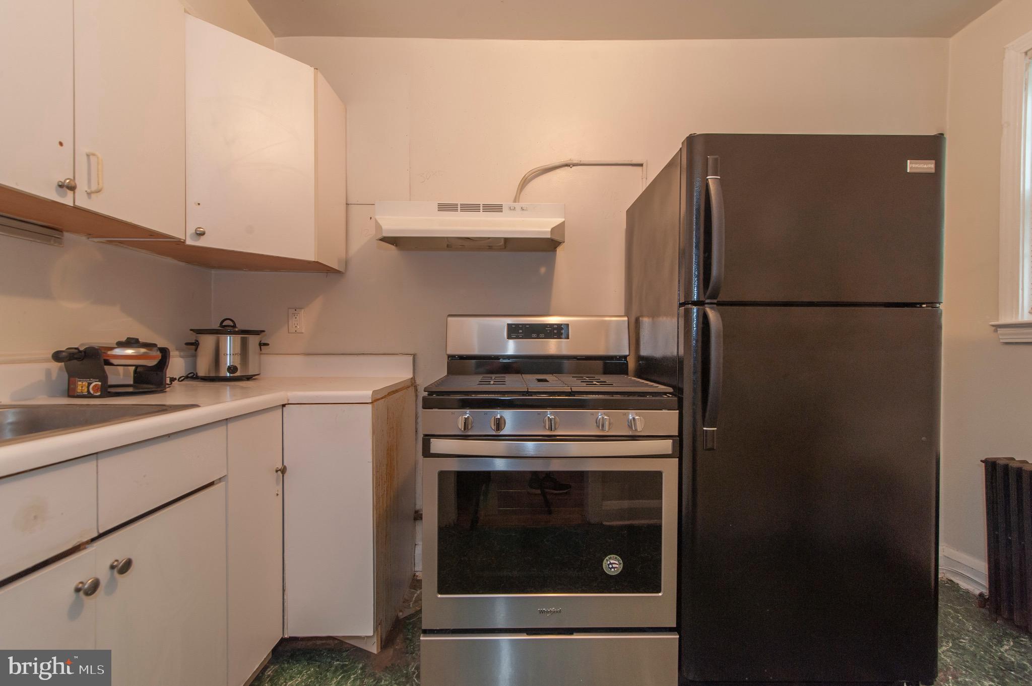 IDLEWOOD - Residential