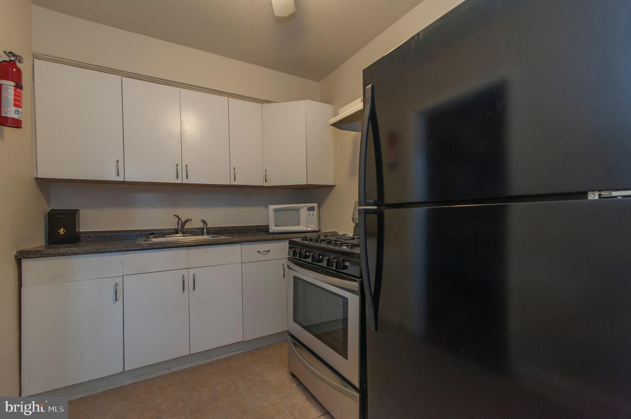 IDLEWOOD - Residential