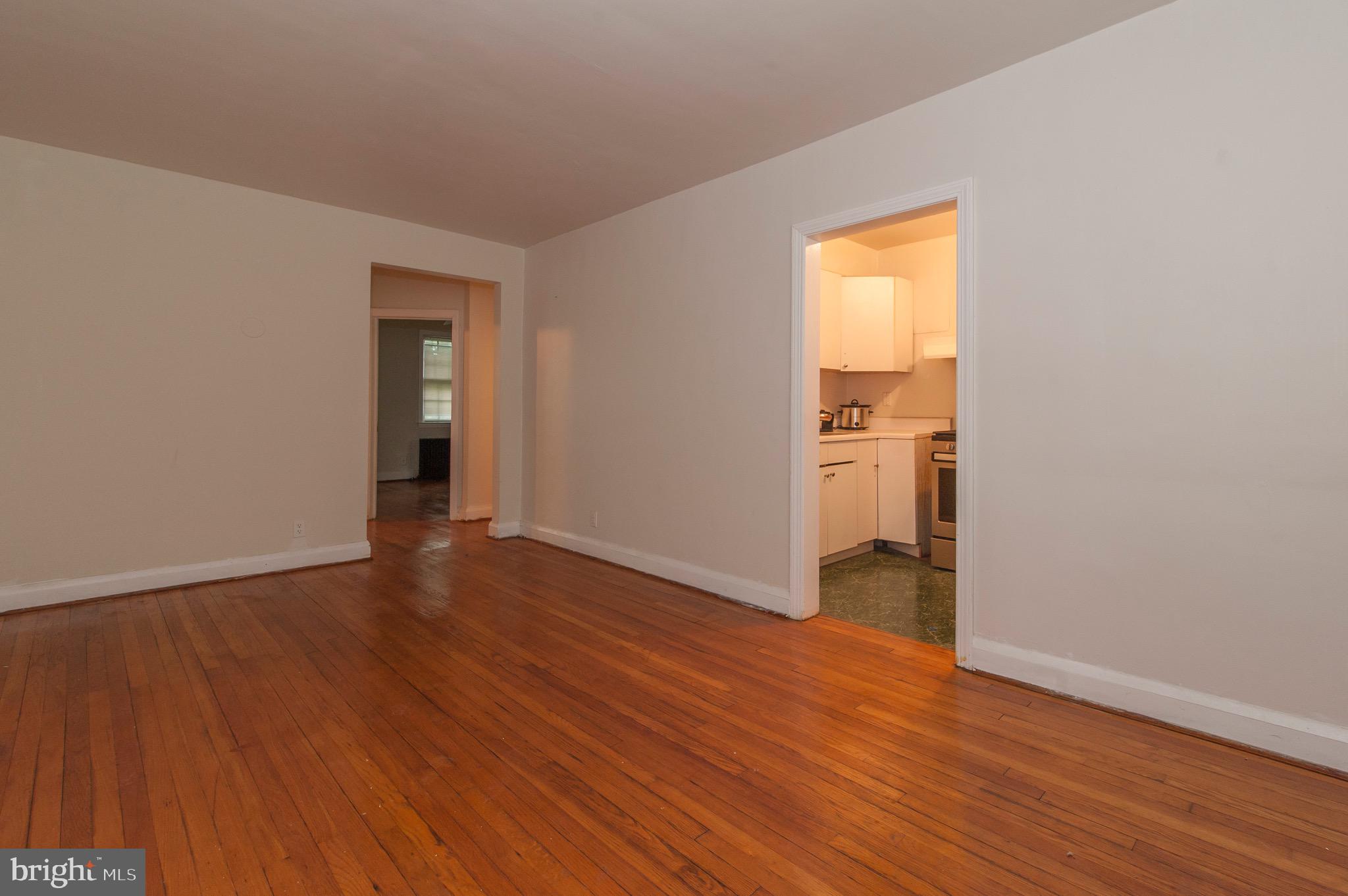 IDLEWOOD - Residential