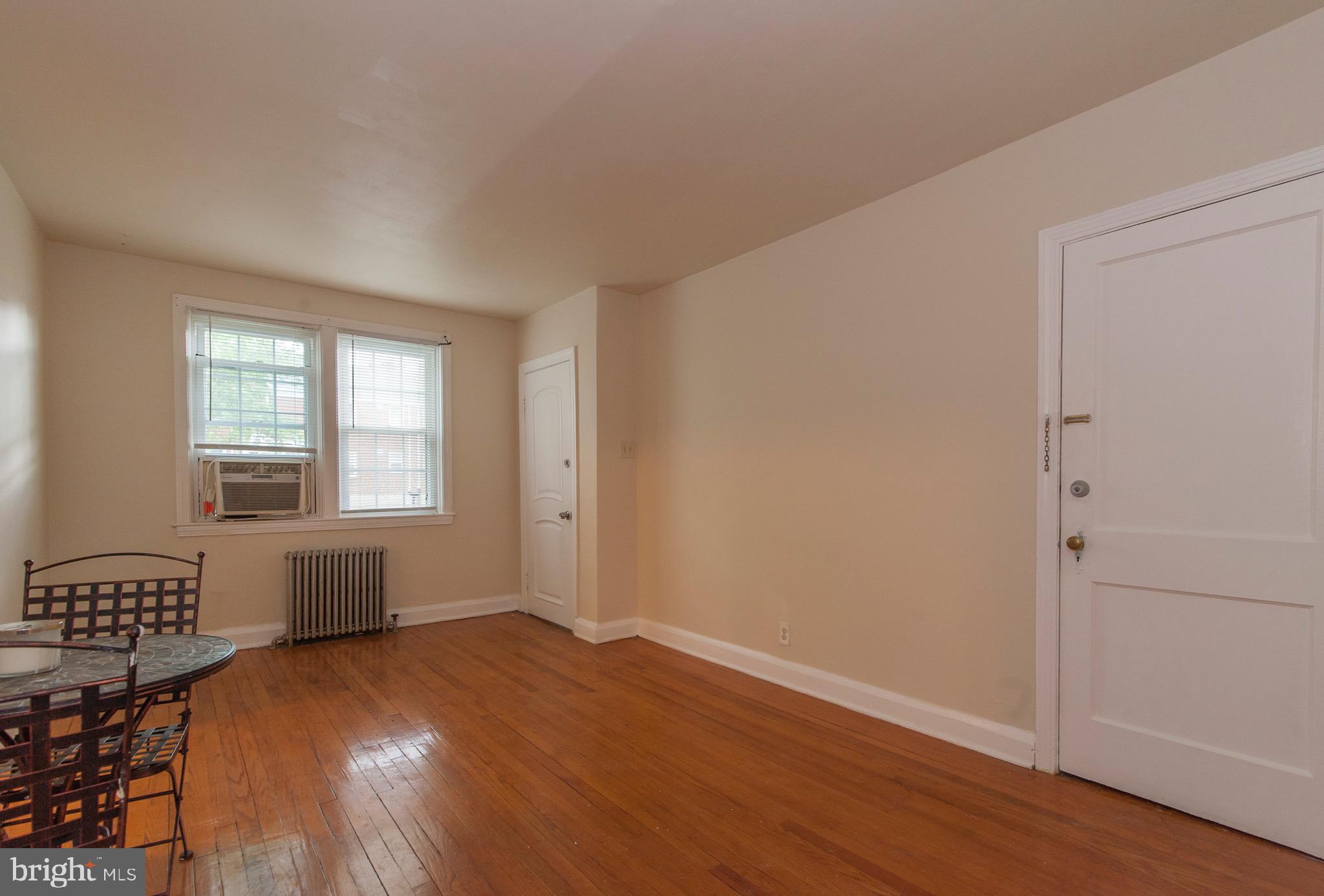 IDLEWOOD - Residential