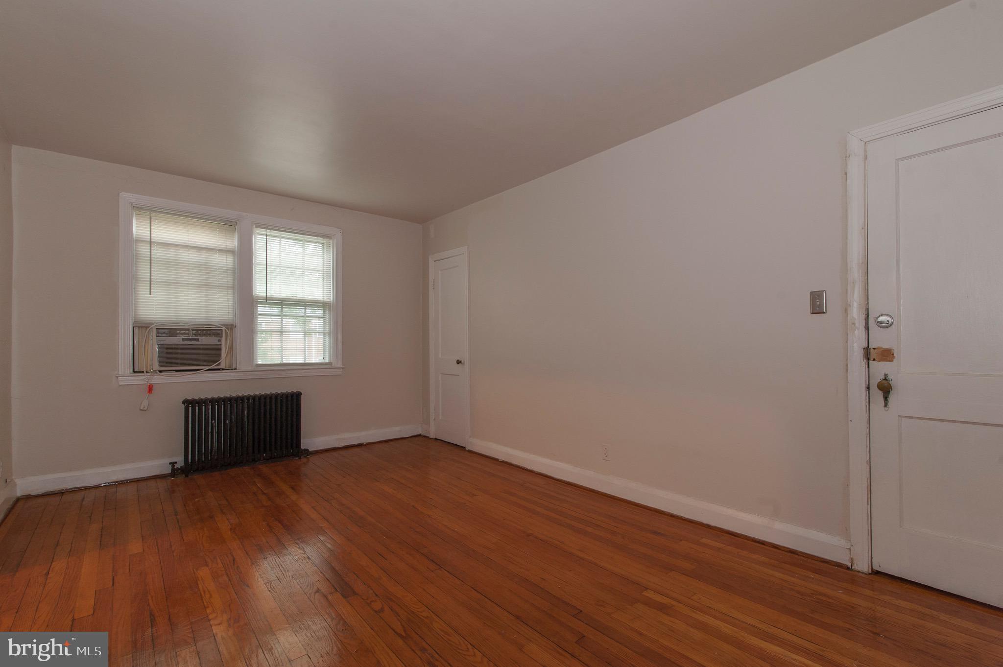 IDLEWOOD - Residential