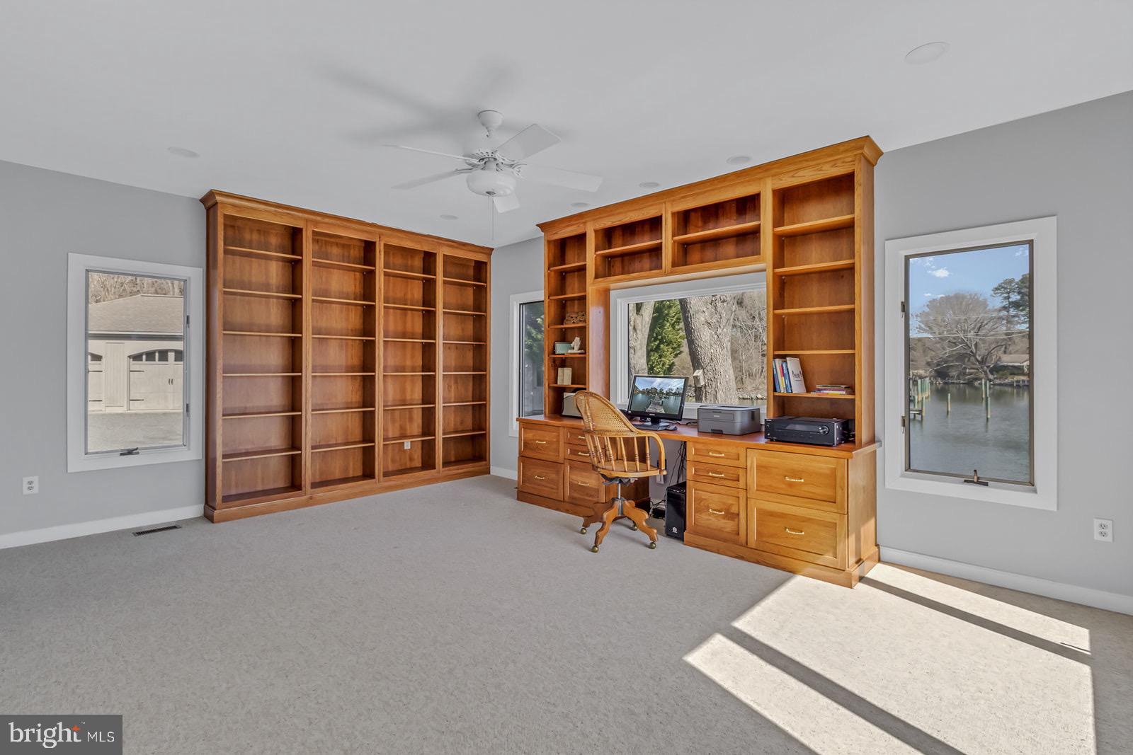 INDIAN CREEK ESTATE - Residential