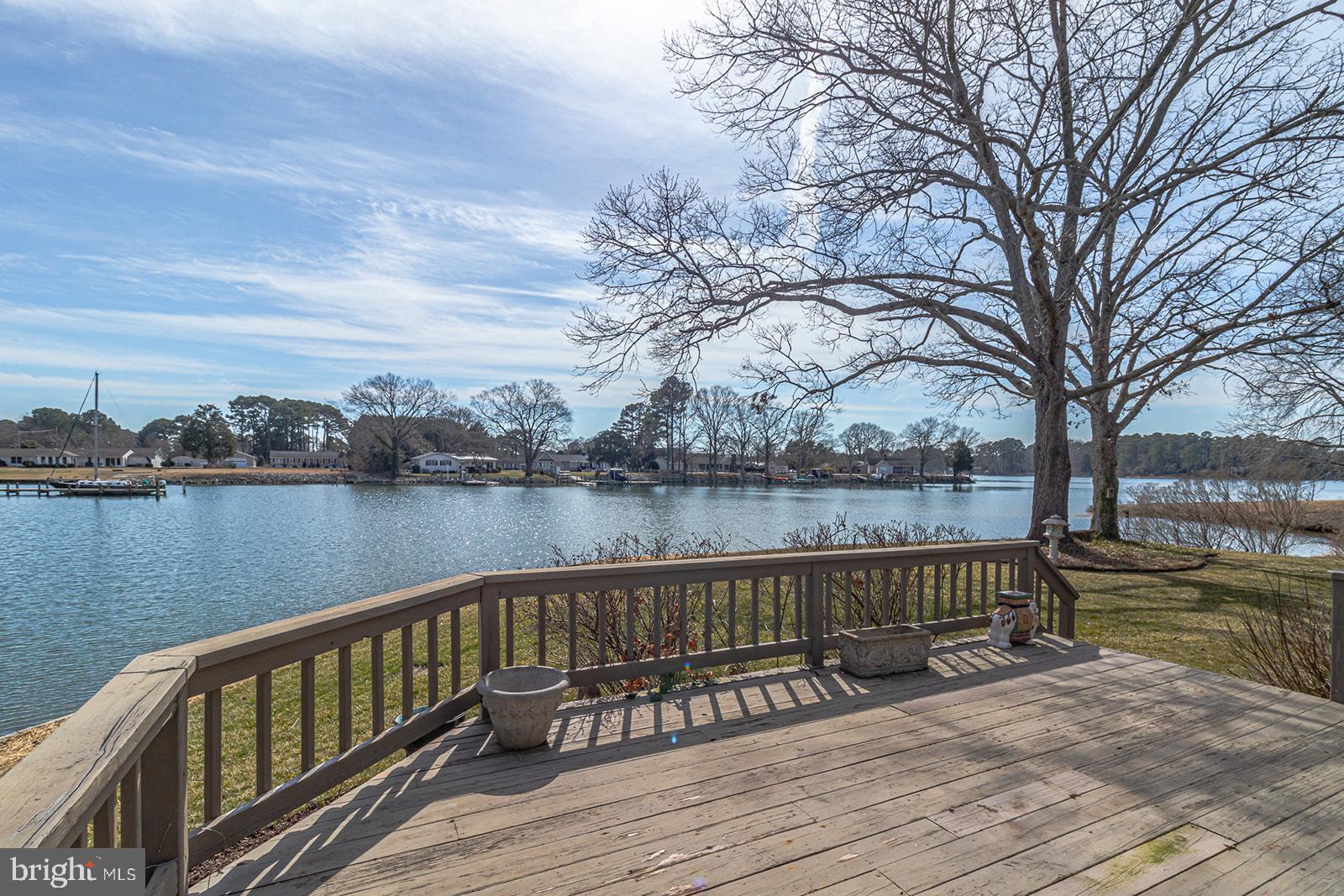 INDIAN CREEK ESTATE - Residential