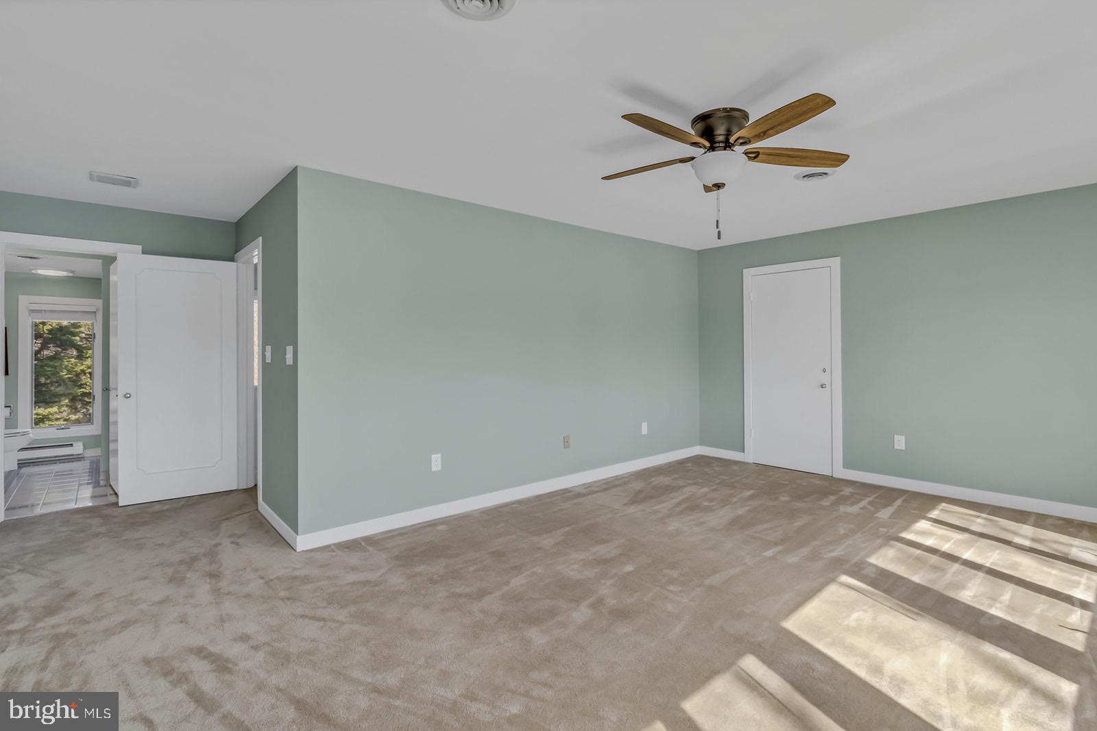 INDIAN CREEK ESTATE - Residential