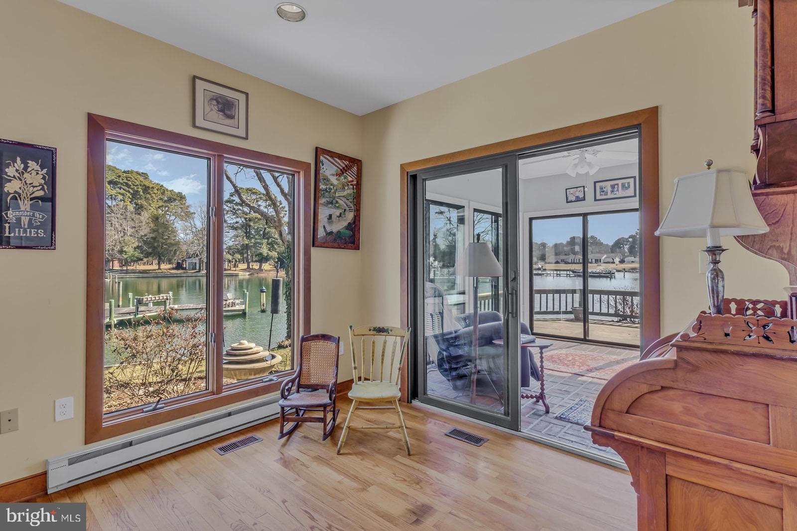 INDIAN CREEK ESTATE - Residential