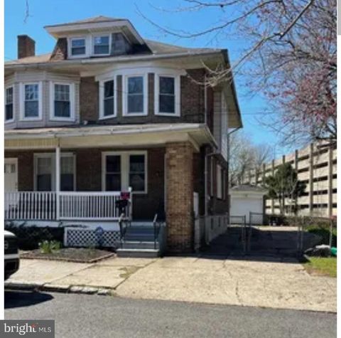 Townhouse For Sale - 41 Hollywood Avenue<br/> TRENTON, NJ 08609