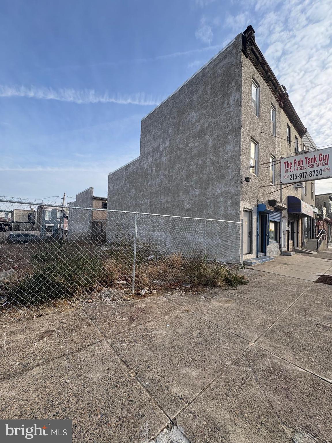 3049 N 5TH STREET