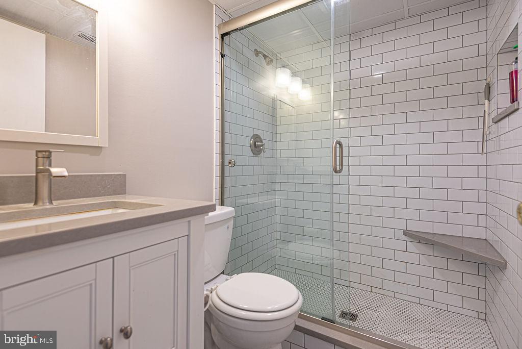 HIDDEN HARBOR - Residential