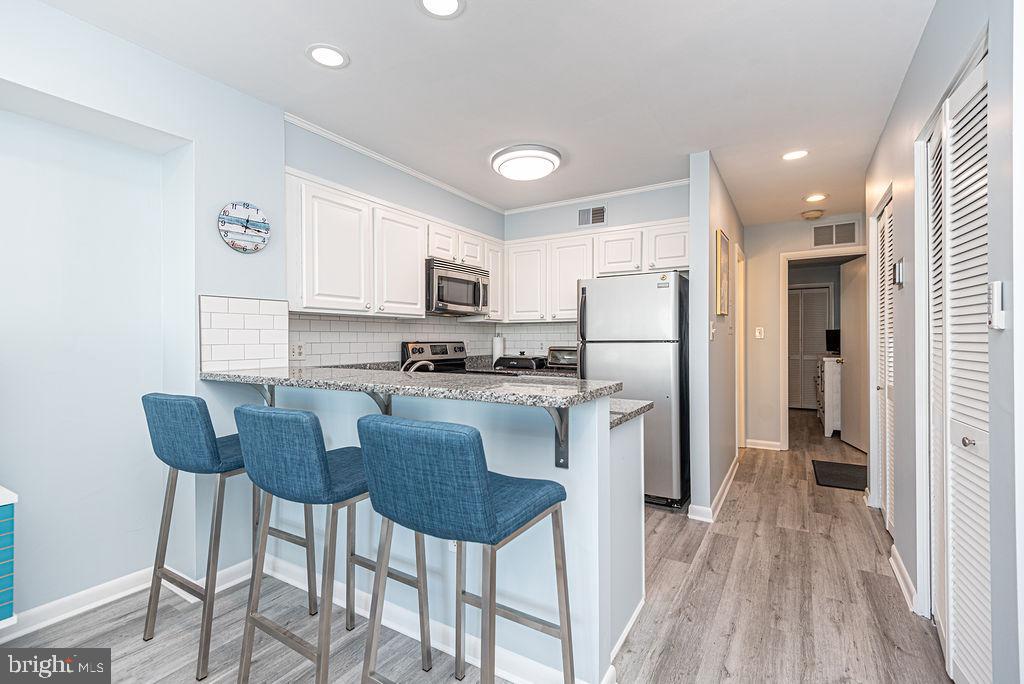 HIDDEN HARBOR - Residential