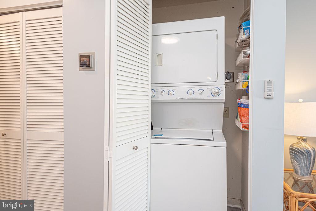 HIDDEN HARBOR - Residential