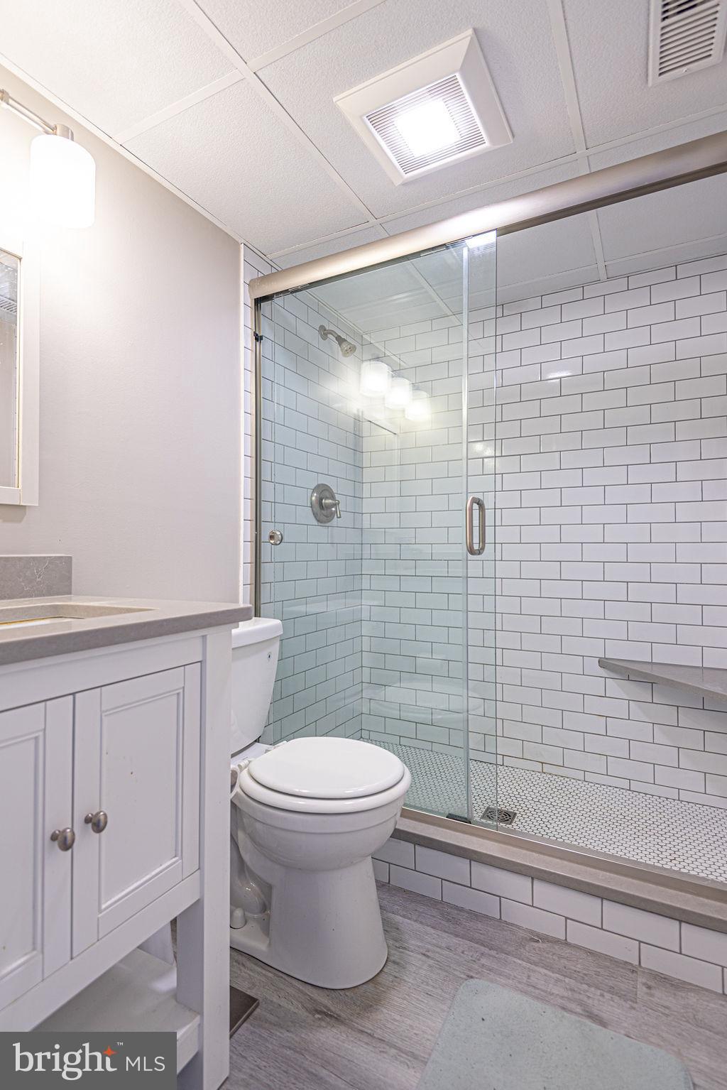 HIDDEN HARBOR - Residential