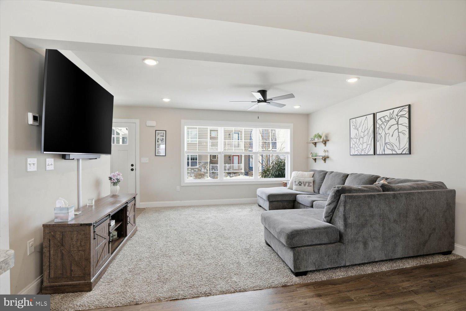 WABASH LANDING - Residential