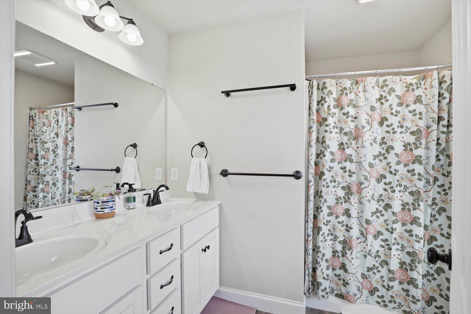 WABASH LANDING - Residential