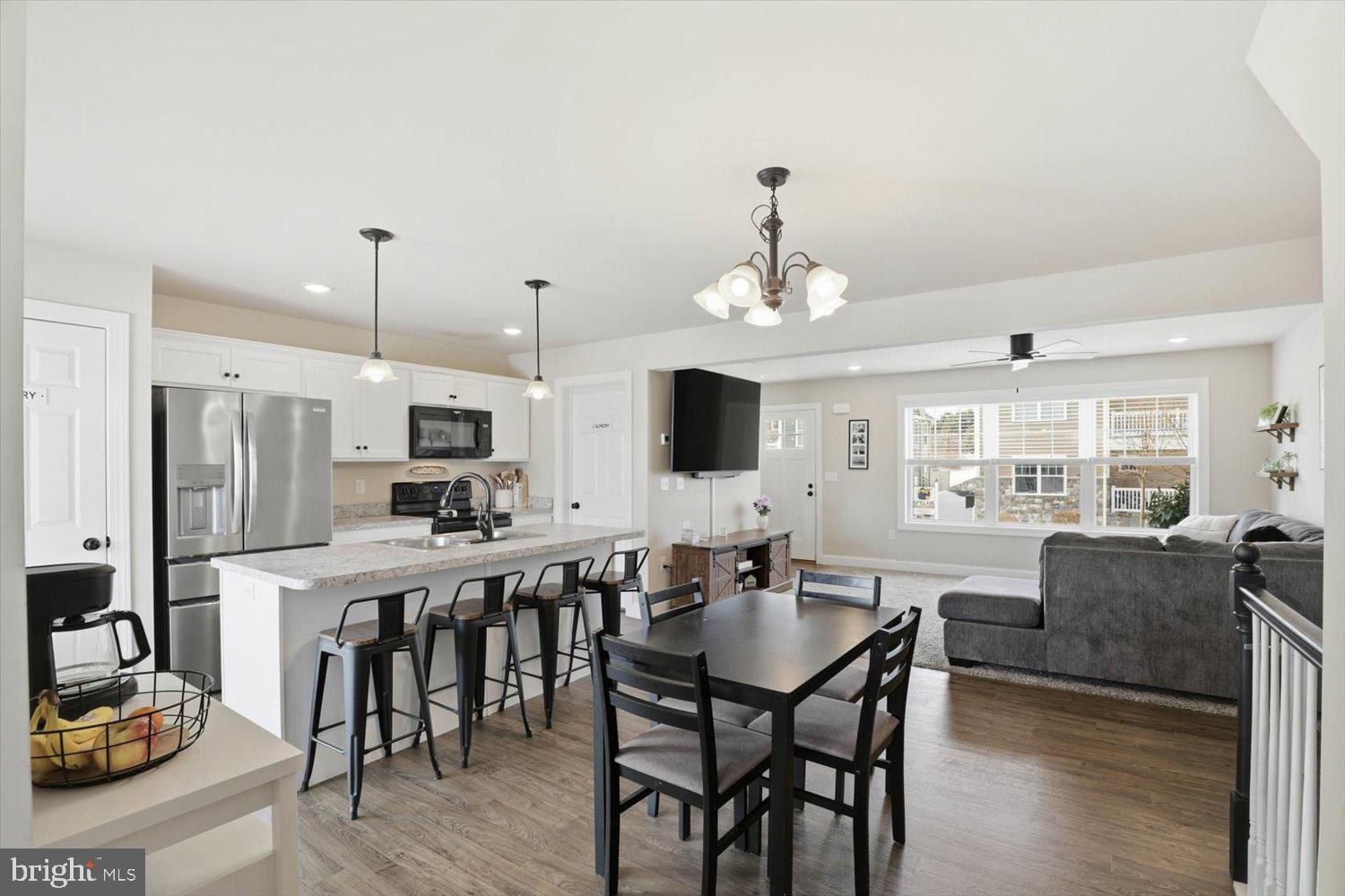 WABASH LANDING - Residential