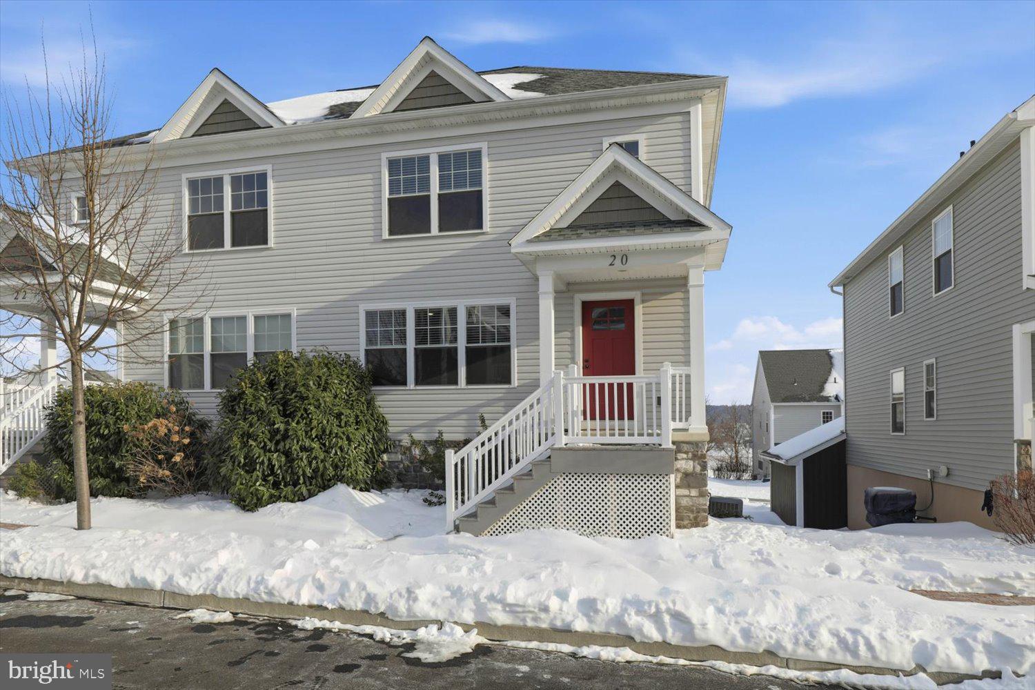 20 PACIFIC BOULEVARD