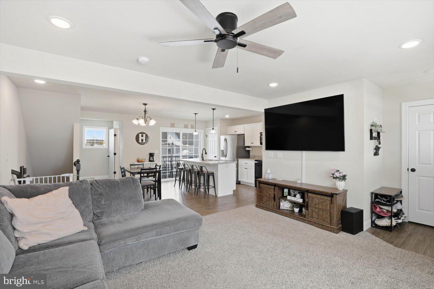 WABASH LANDING - Residential