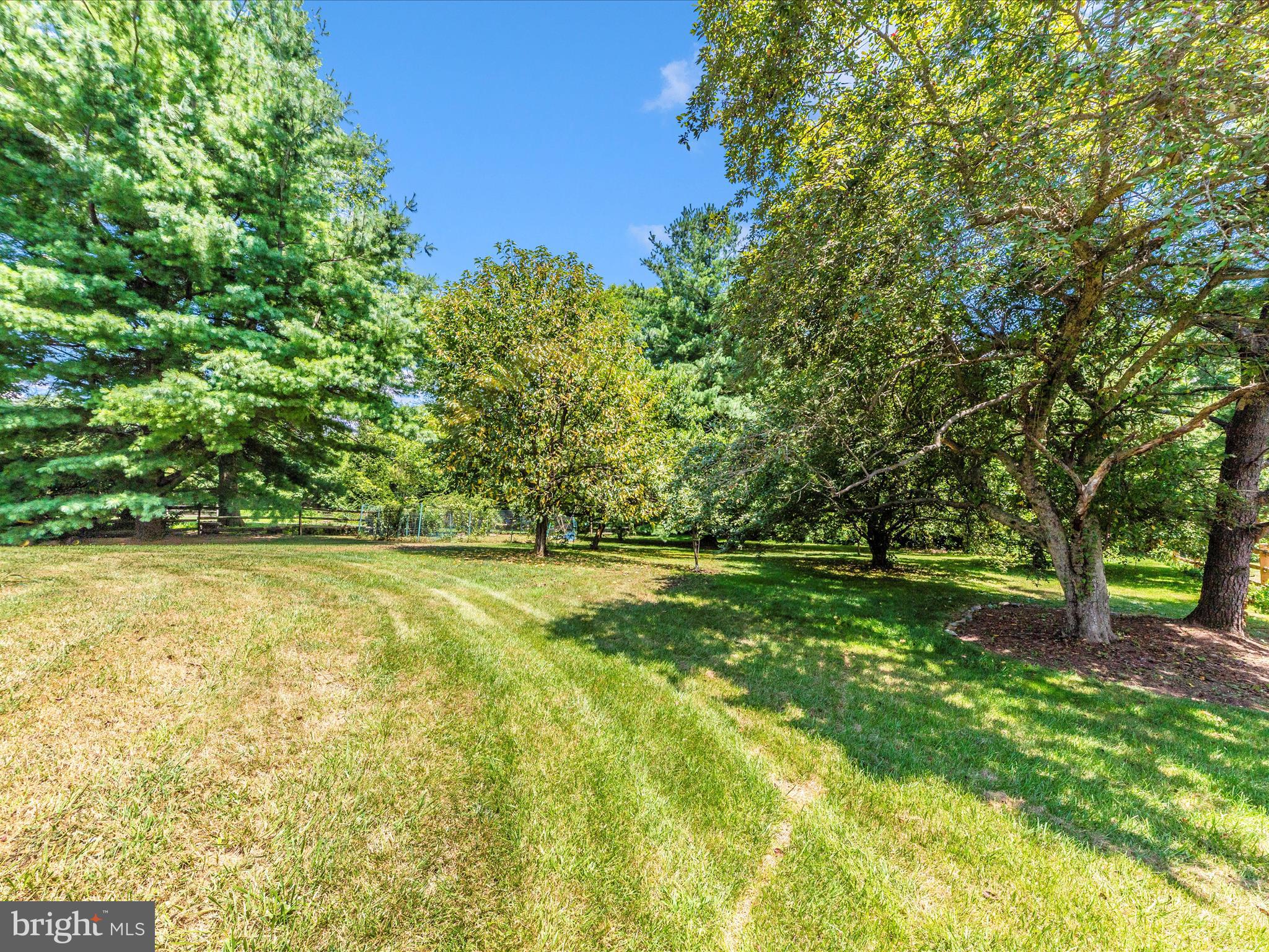 CLOVERDALE - Residential