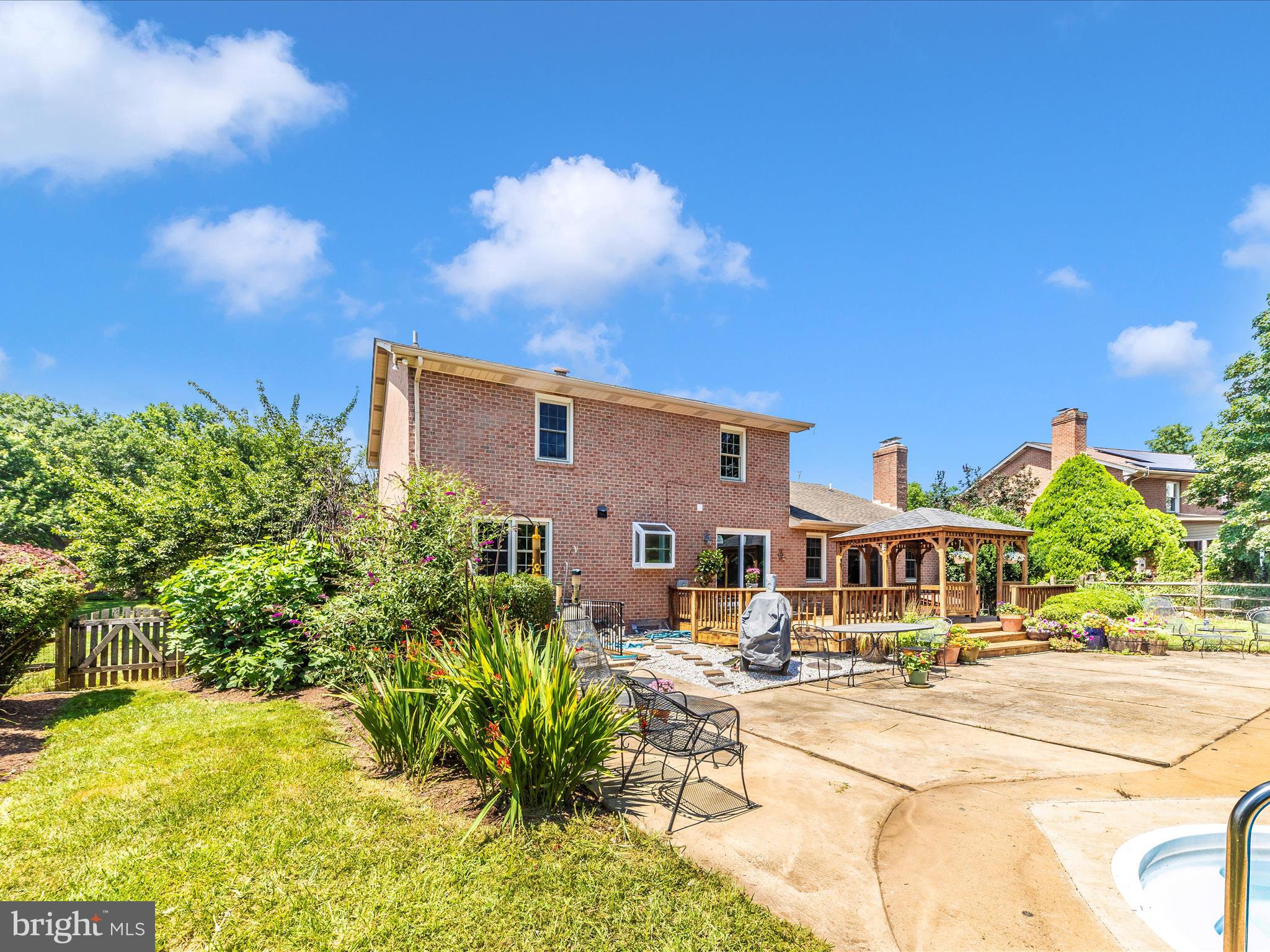 CLOVERDALE - Residential