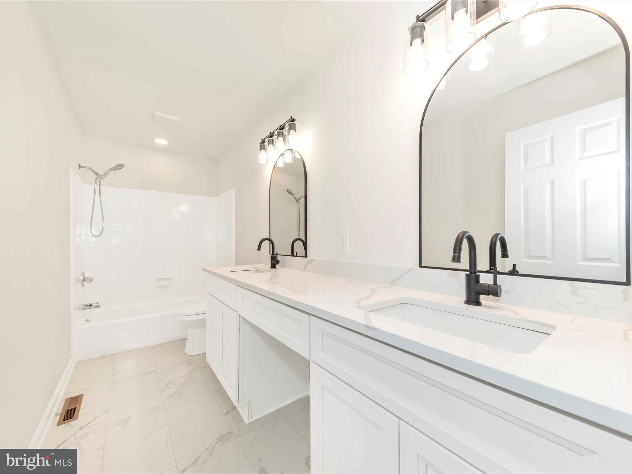 CLOVERDALE - Residential