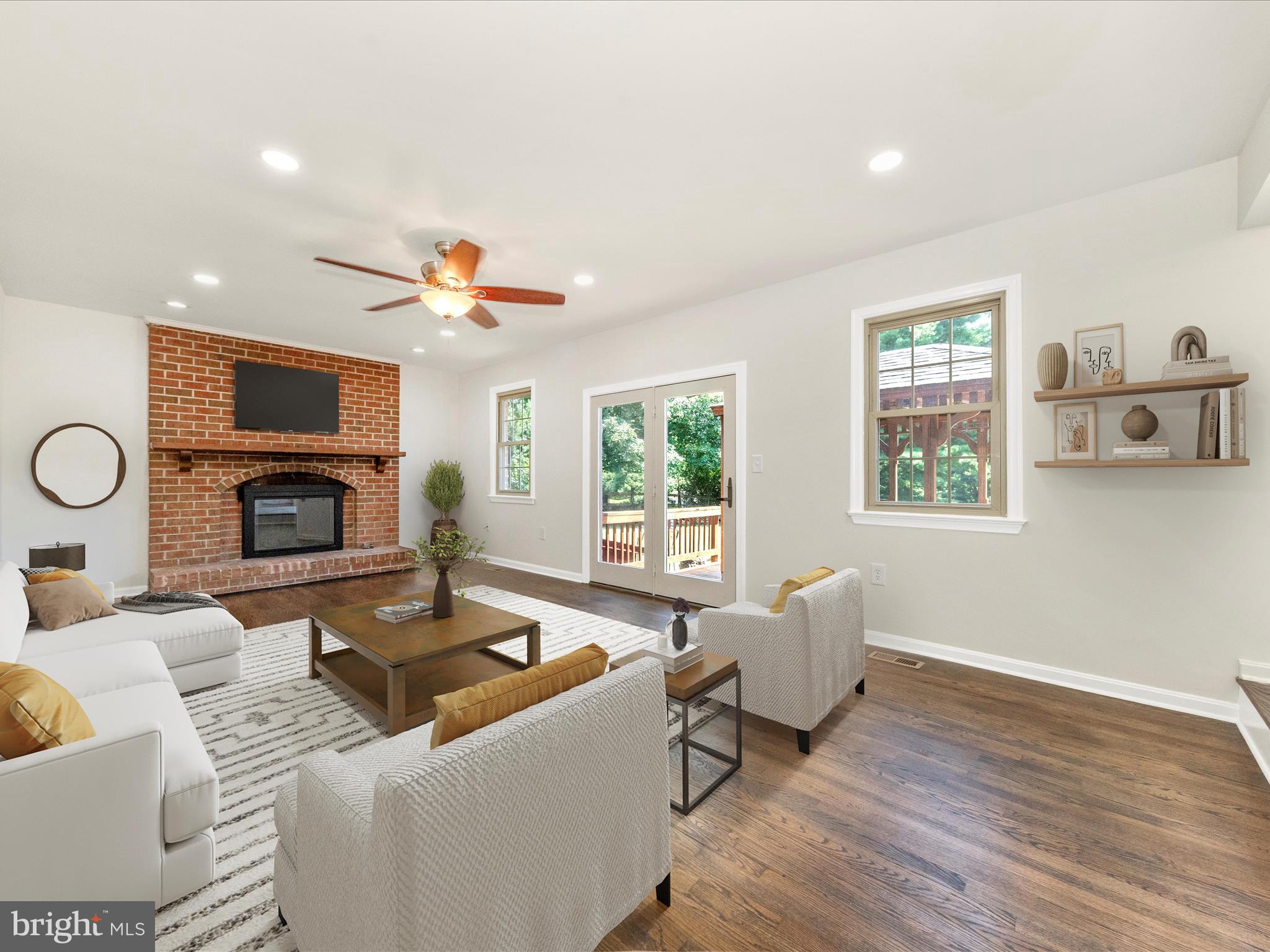 CLOVERDALE - Residential