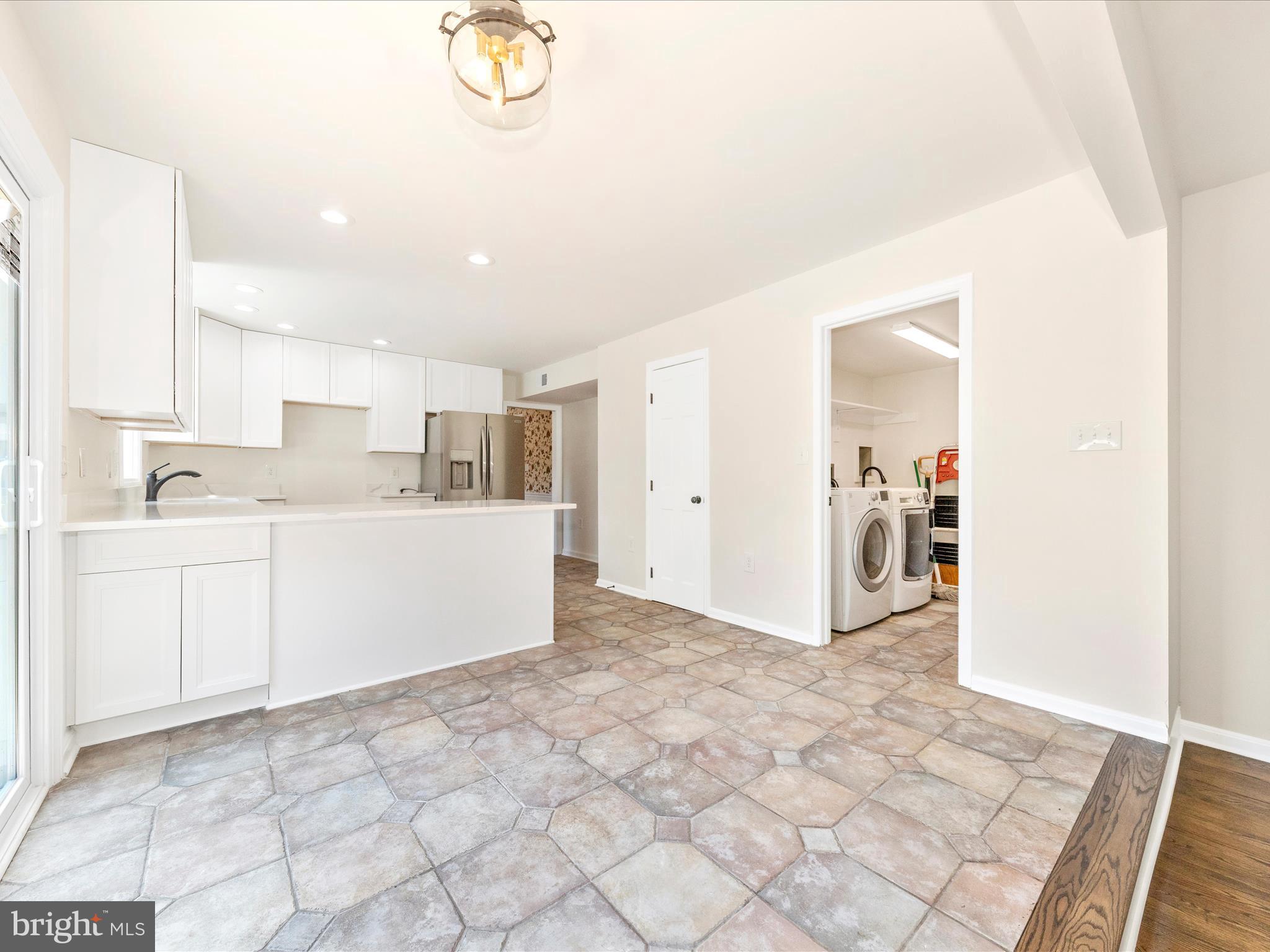 CLOVERDALE - Residential