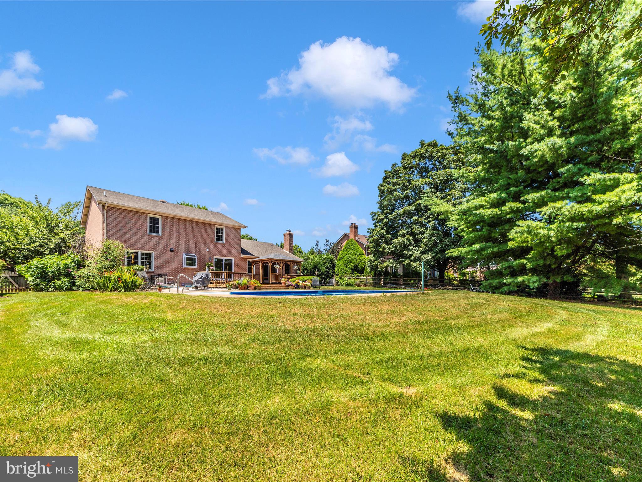 CLOVERDALE - Residential