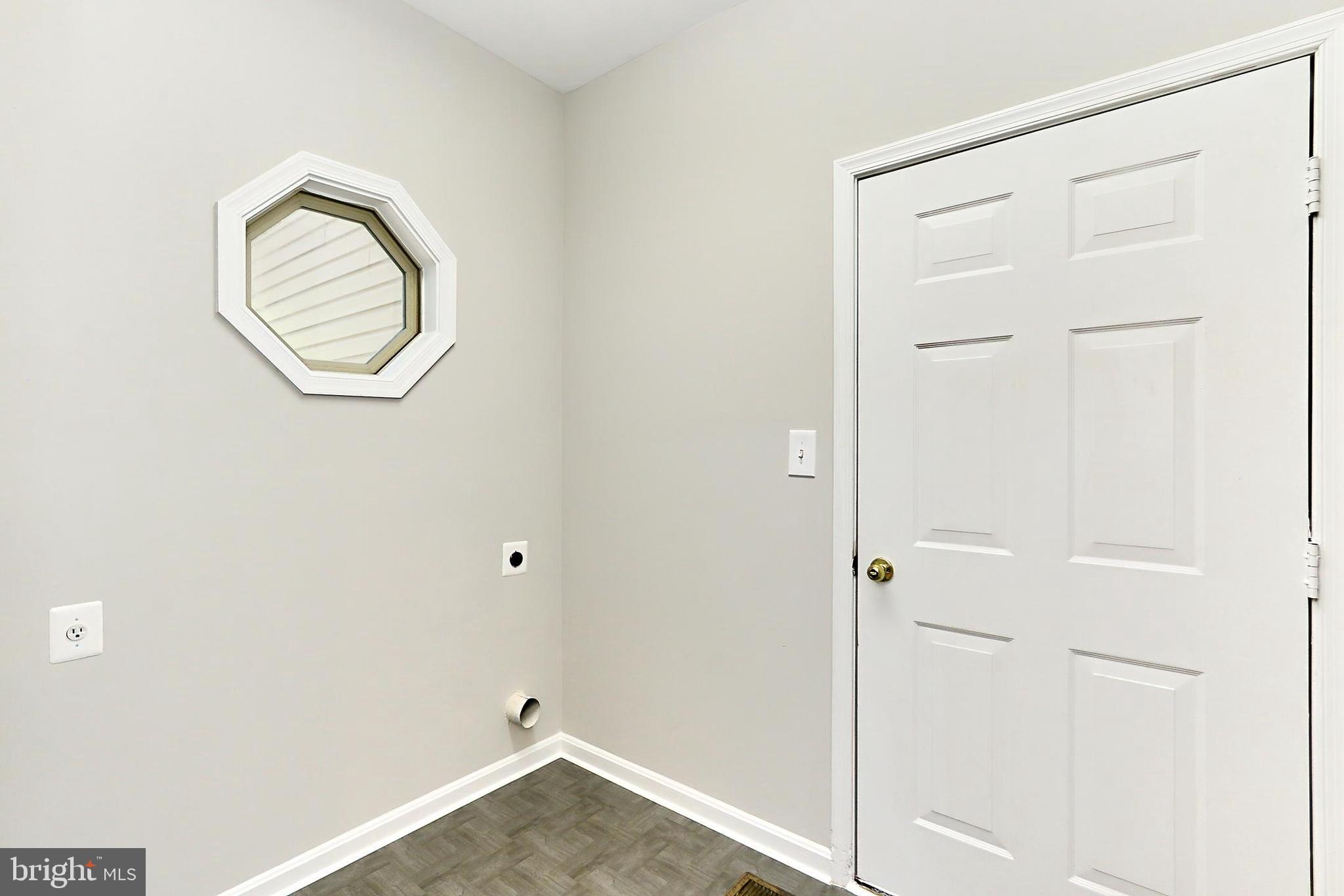 OCCOQUAN FOREST - Residential