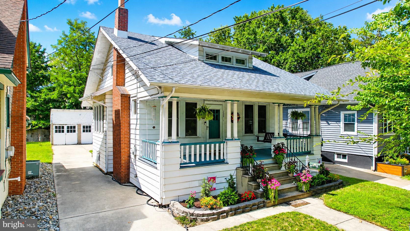 233 CRESTMONT TERRACE