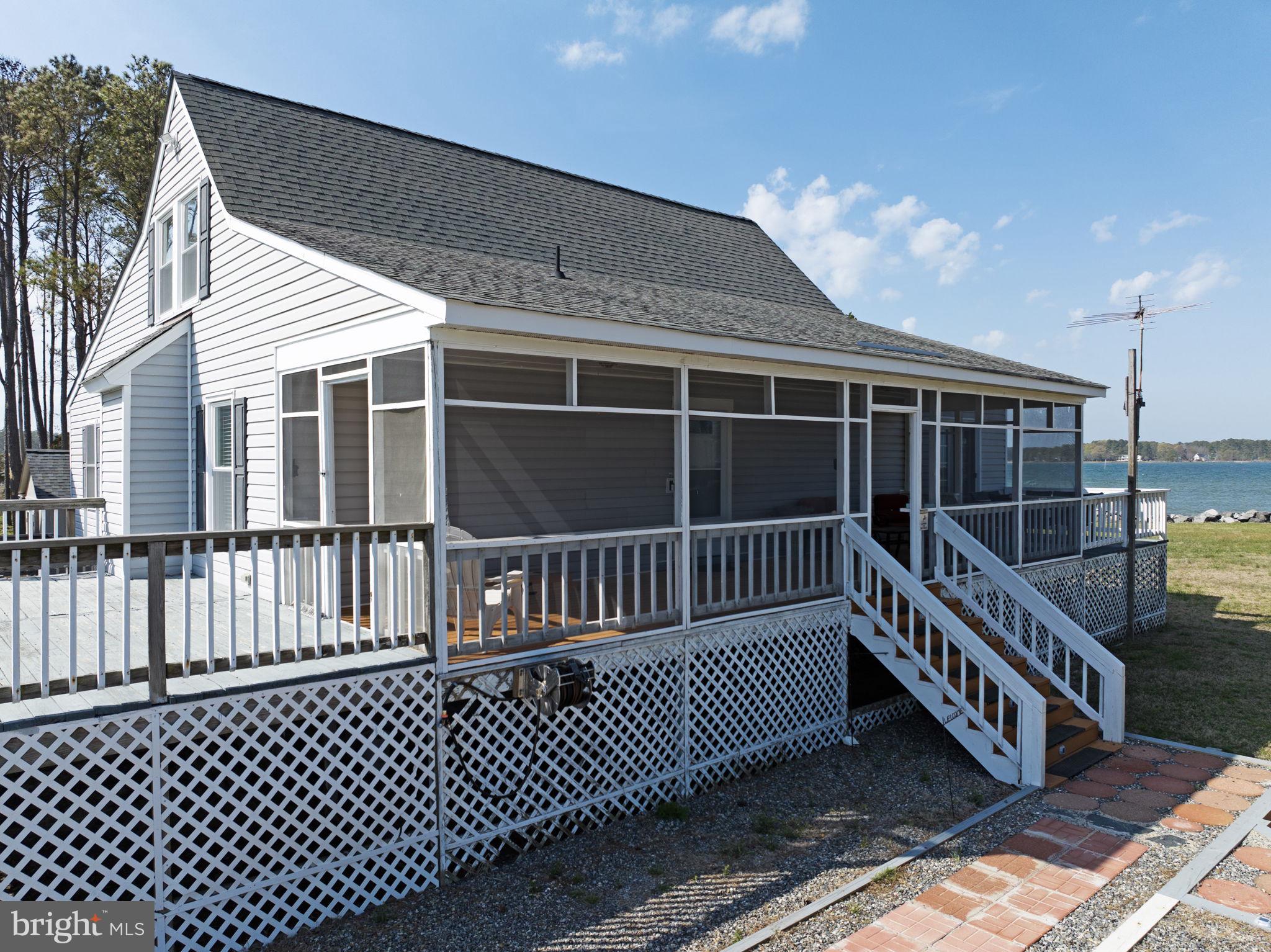 1887 POINT BREEZE DRIVE