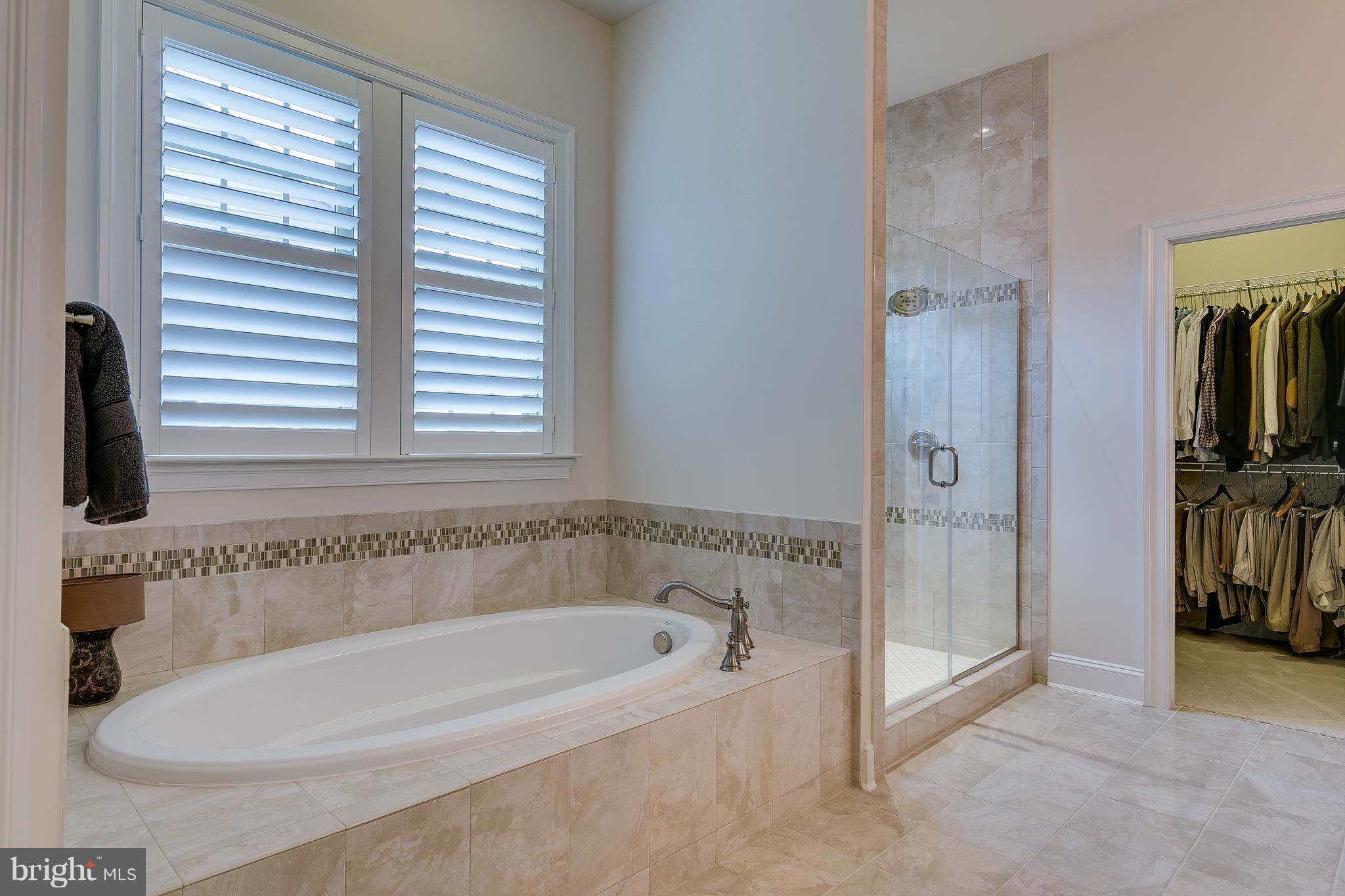 DAWSON'S CORNER - Residential