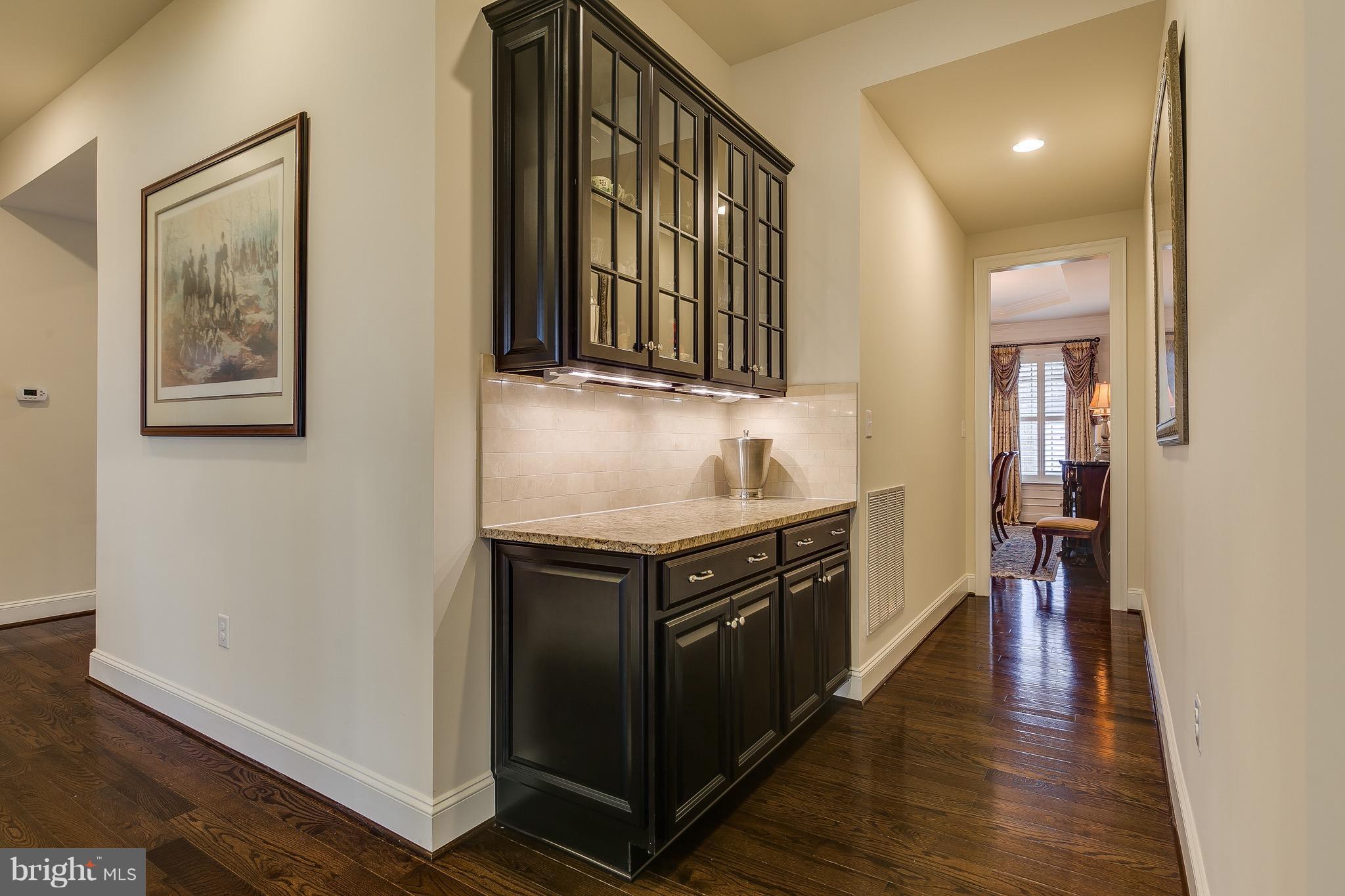 DAWSON'S CORNER - Residential