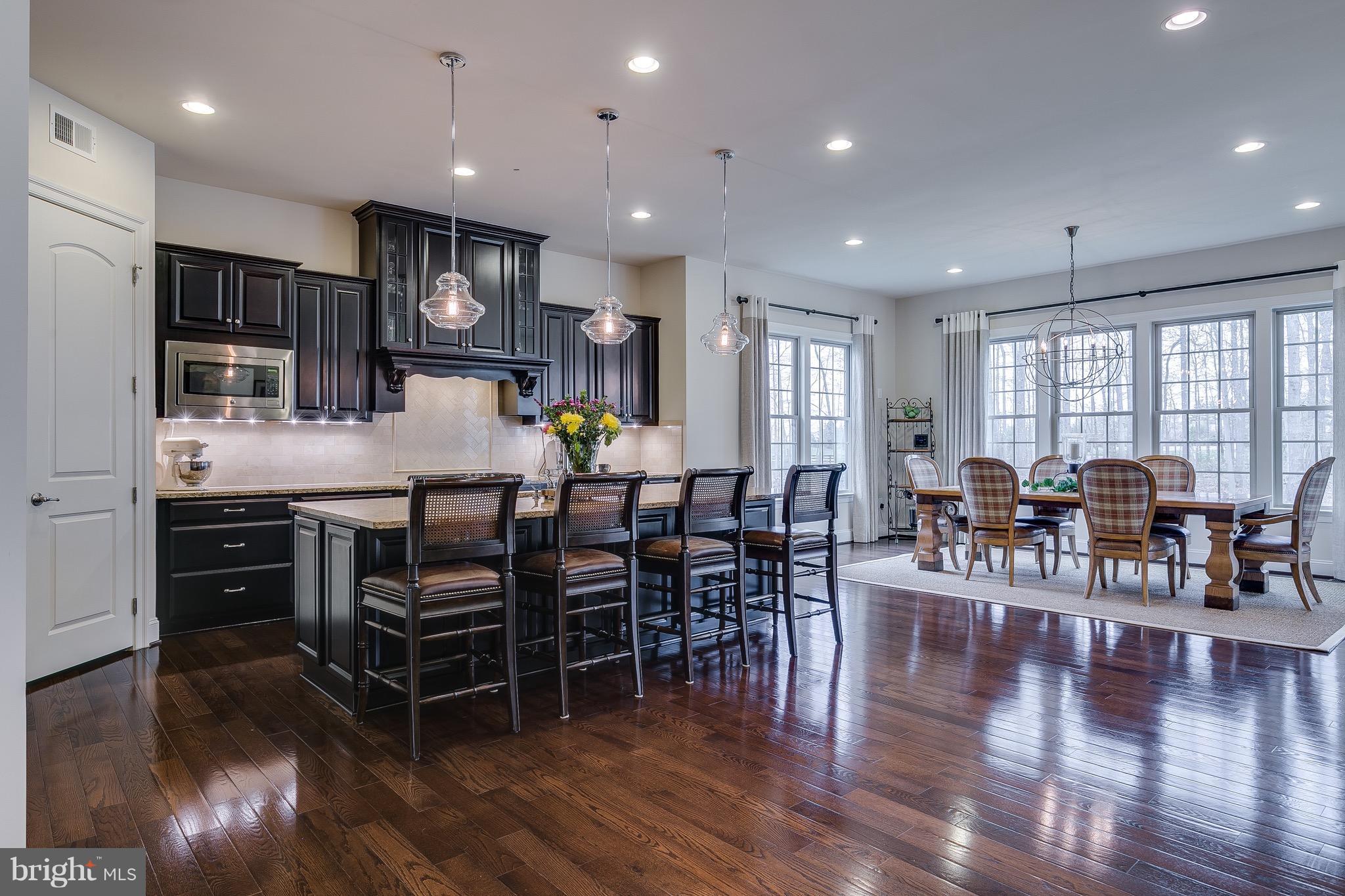 DAWSON'S CORNER - Residential