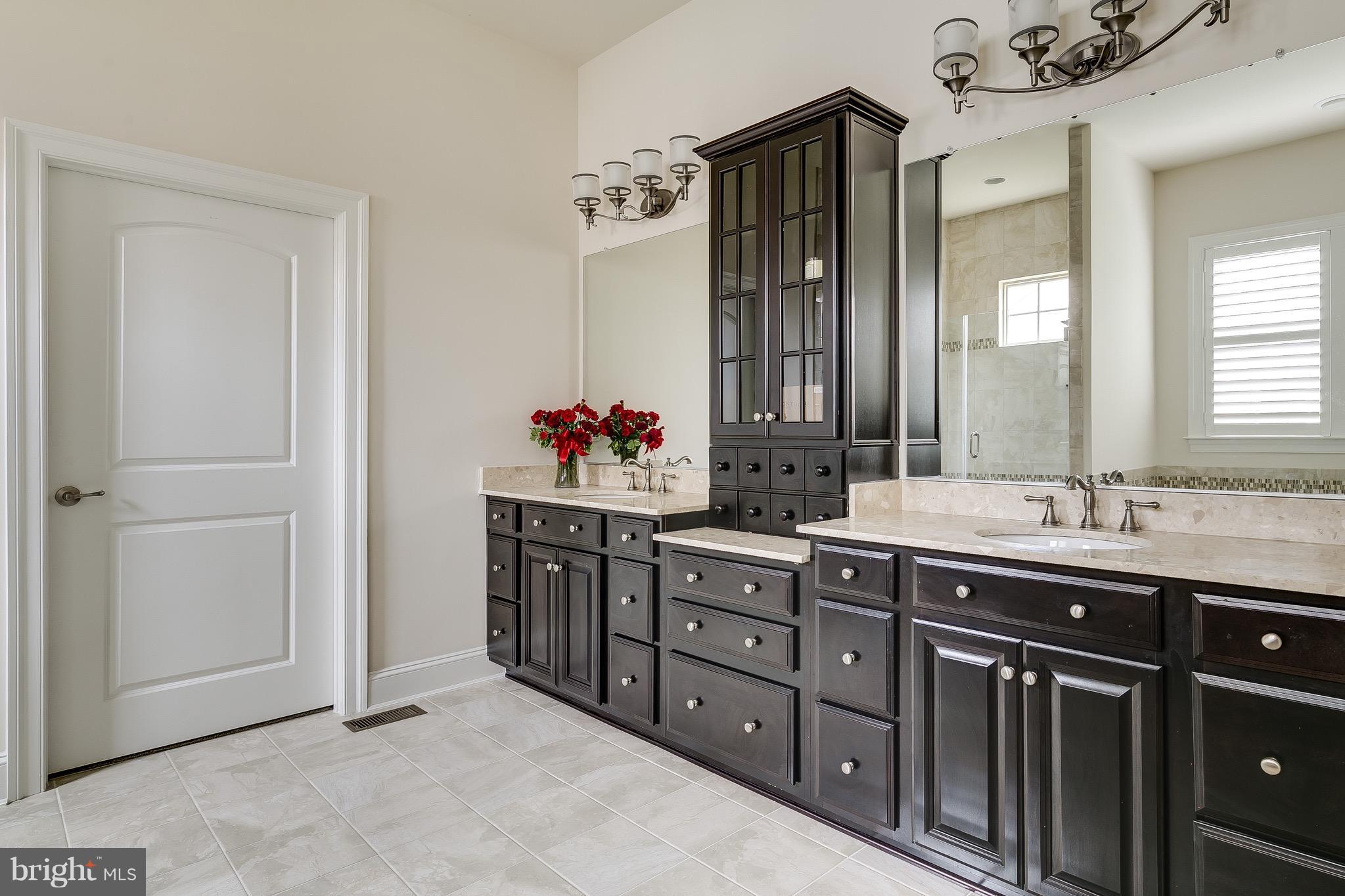 DAWSON'S CORNER - Residential