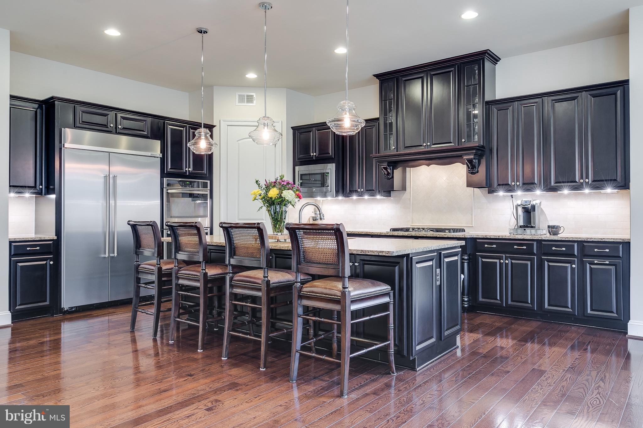 DAWSON'S CORNER - Residential