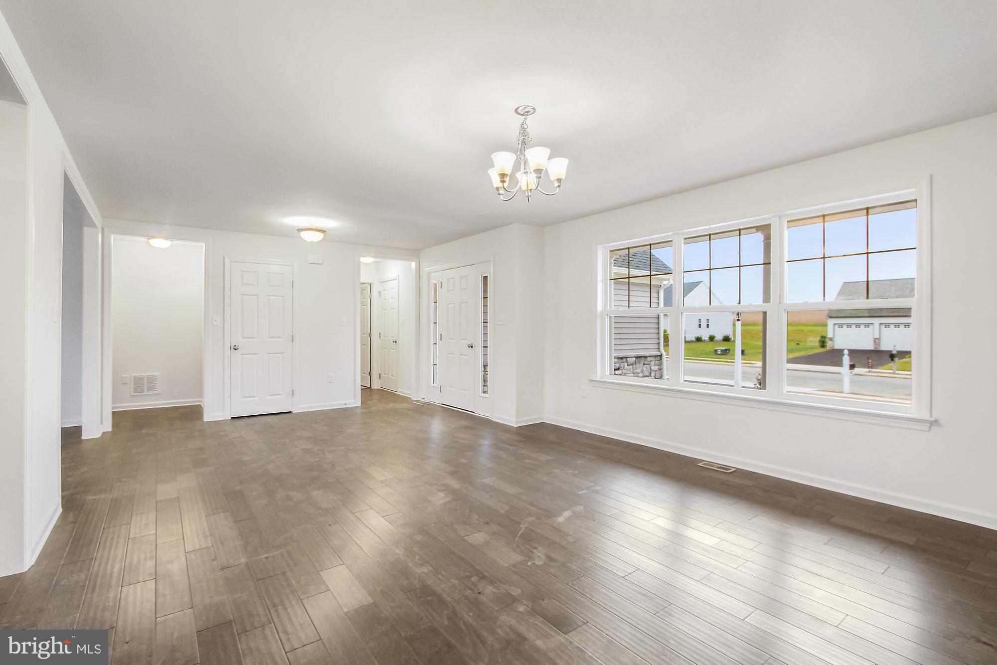 EAGLES VIEW - Residential