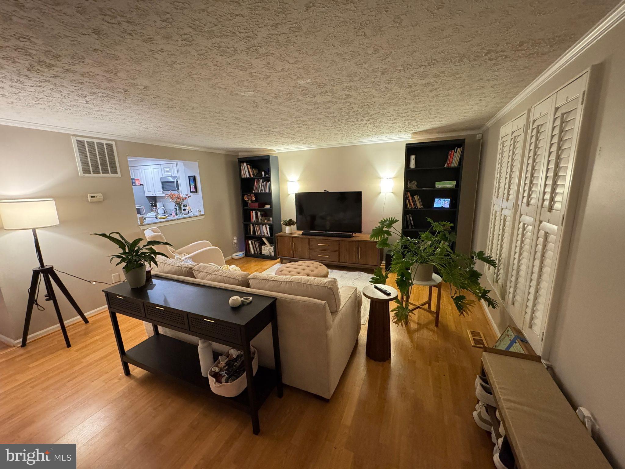 VILLAGE OF HICKORY RIDGE - Residential Lease