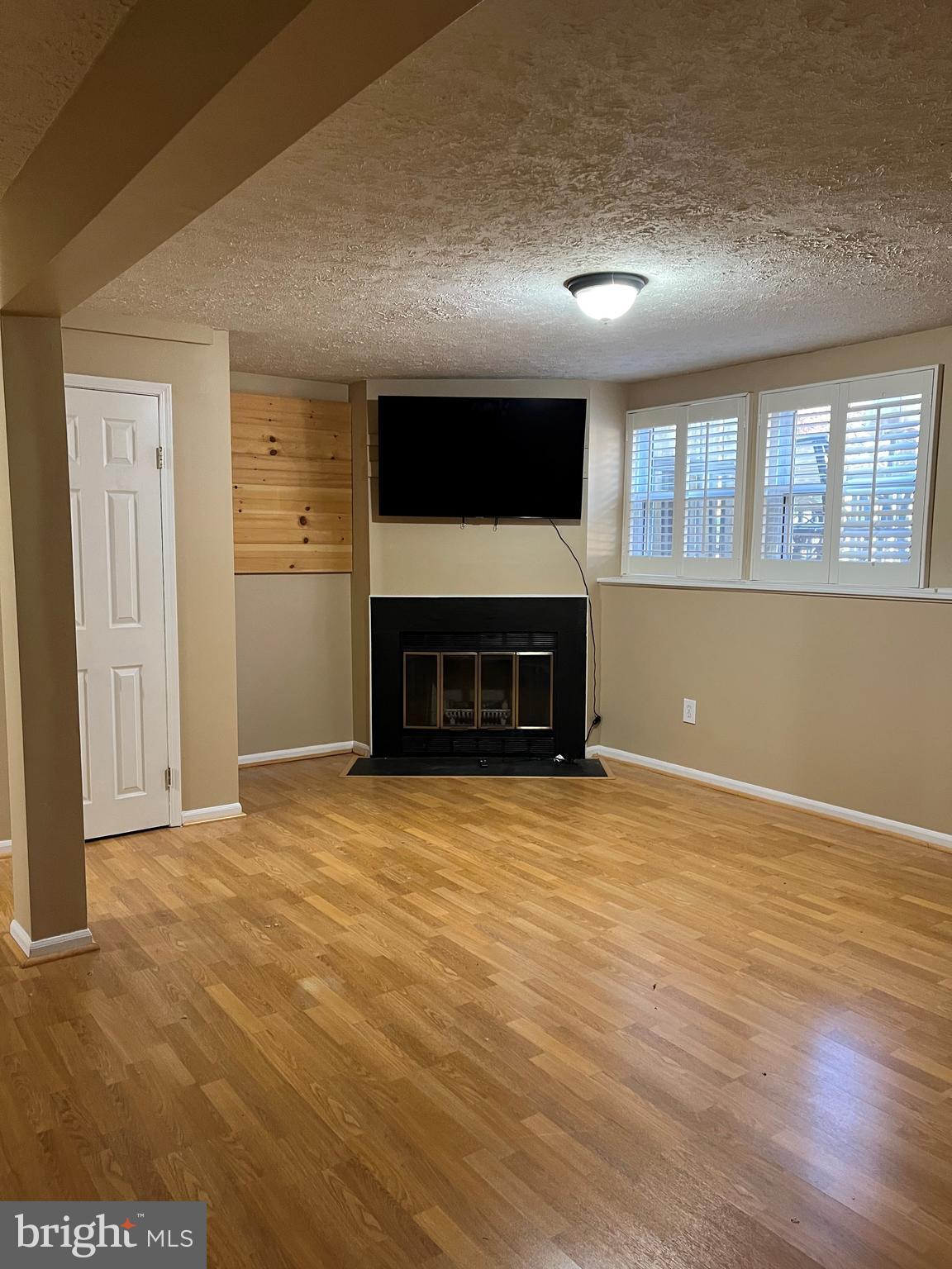 VILLAGE OF HICKORY RIDGE - Residential Lease