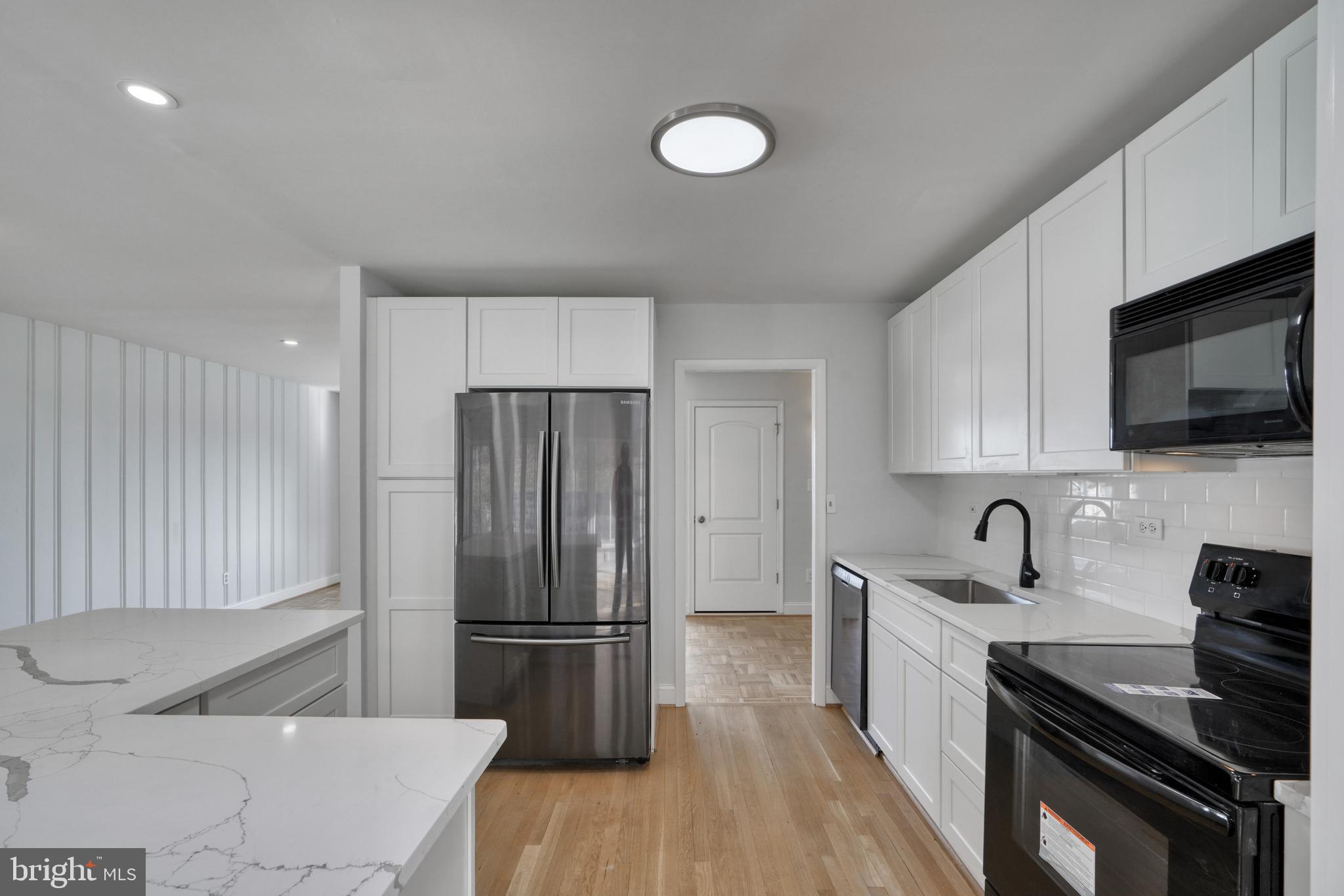 WYNNEWOOD - Residential