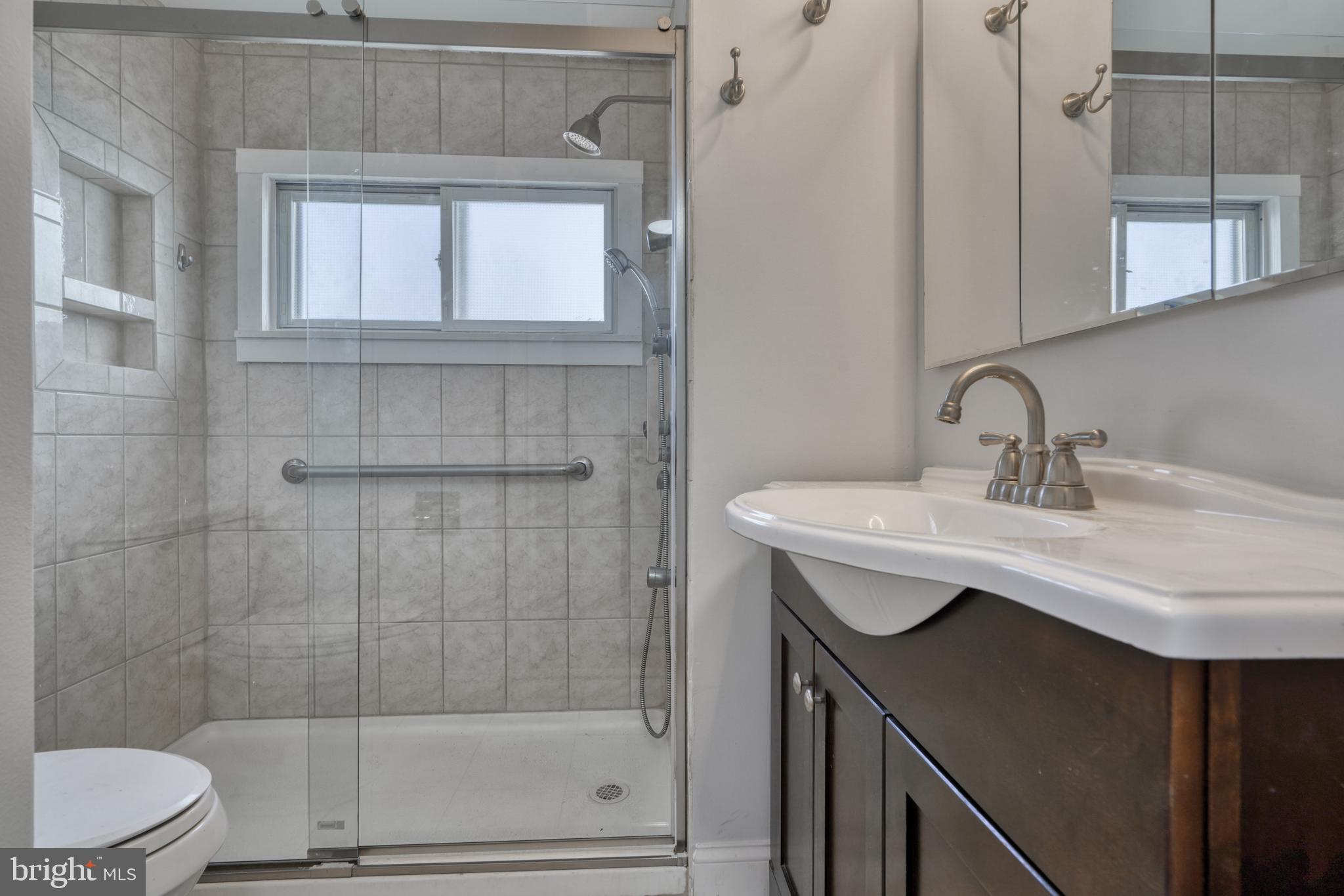 WYNNEWOOD - Residential