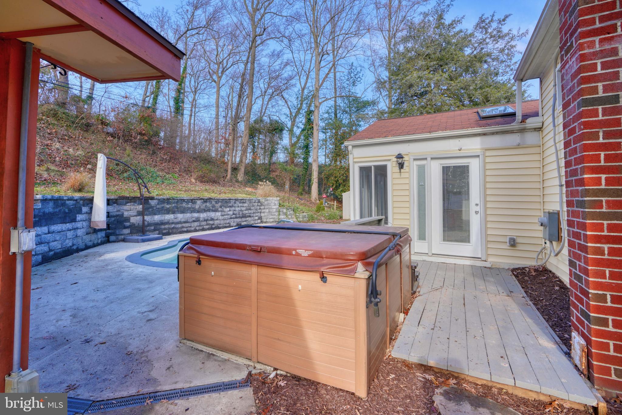 WYNNEWOOD - Residential