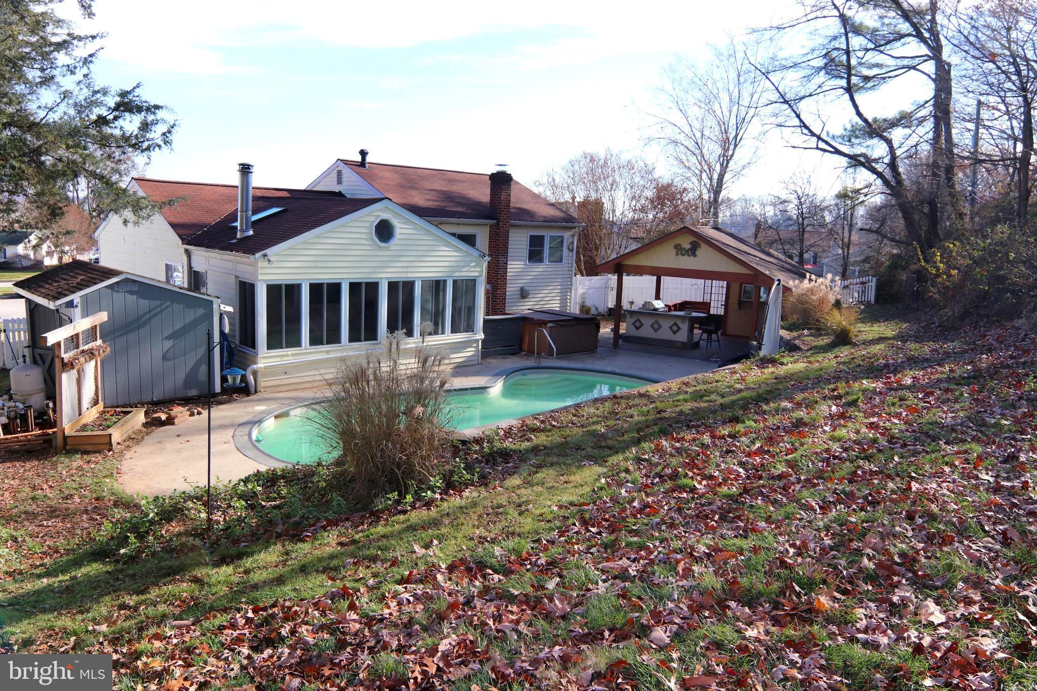 WYNNEWOOD - Residential