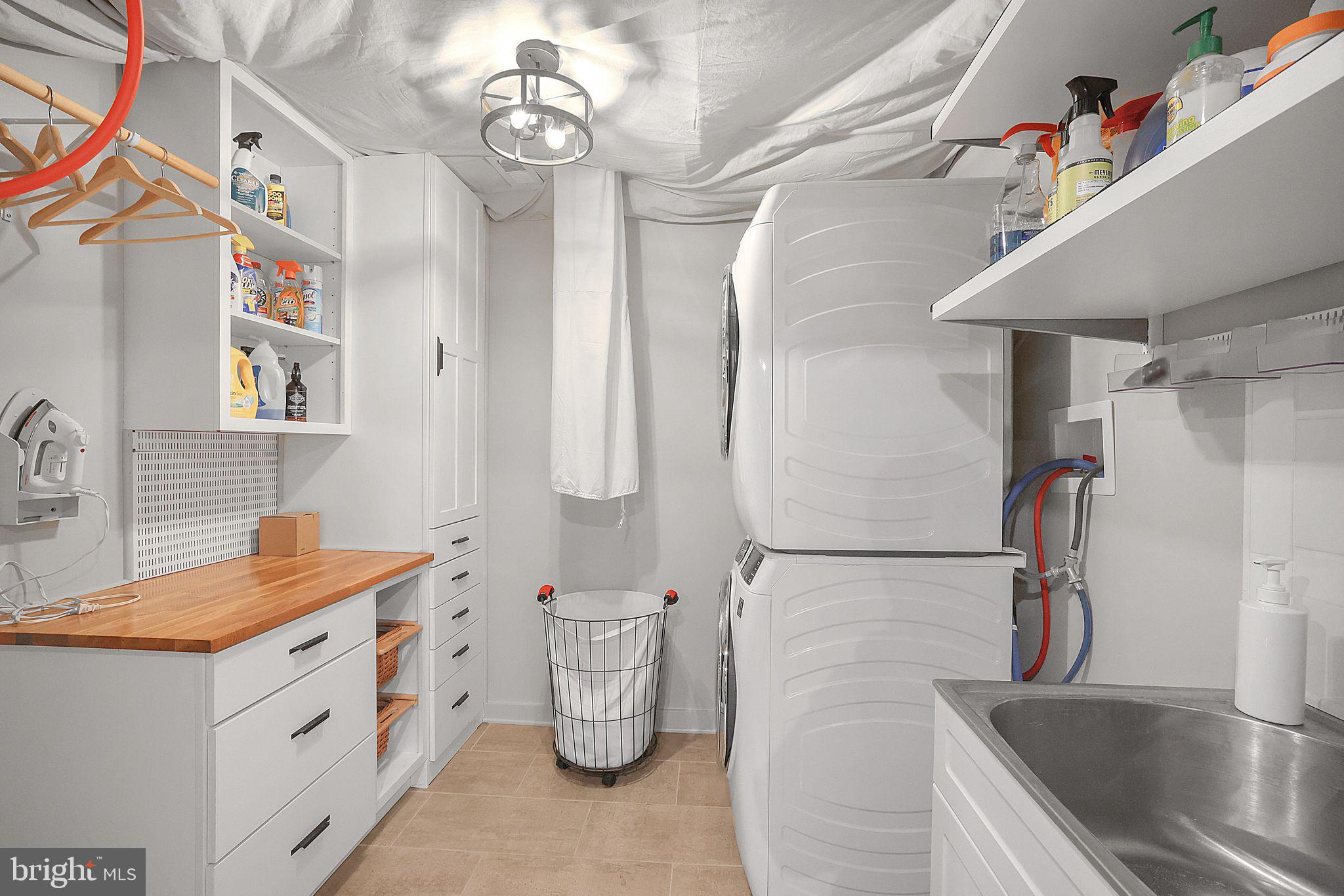 NORTHBROOK ESTATES - Residential