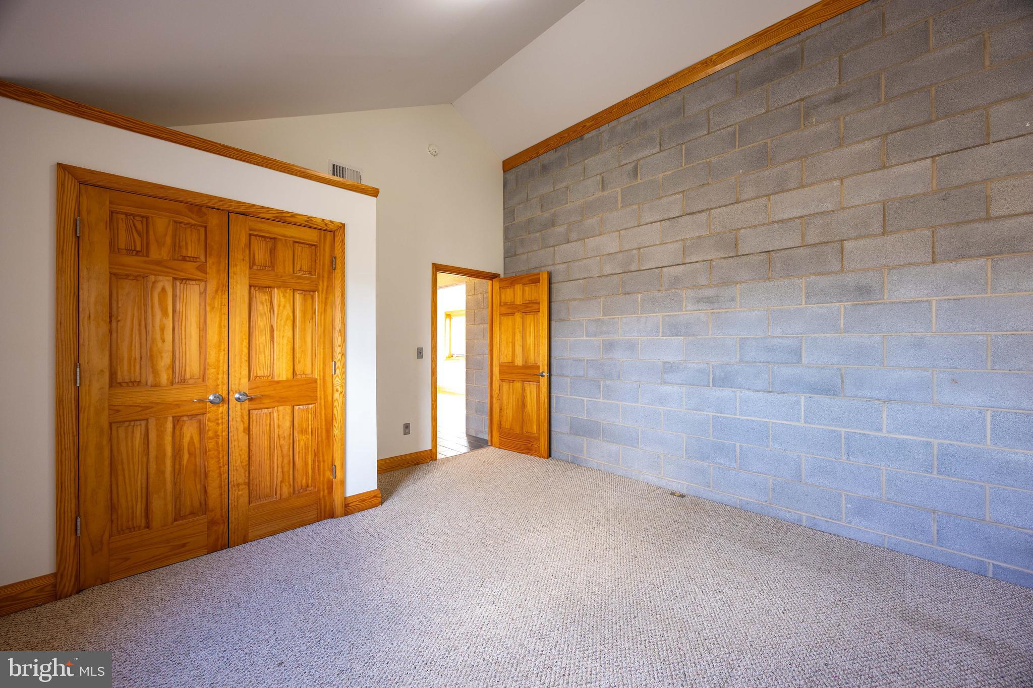 BROOMGRASS - Residential