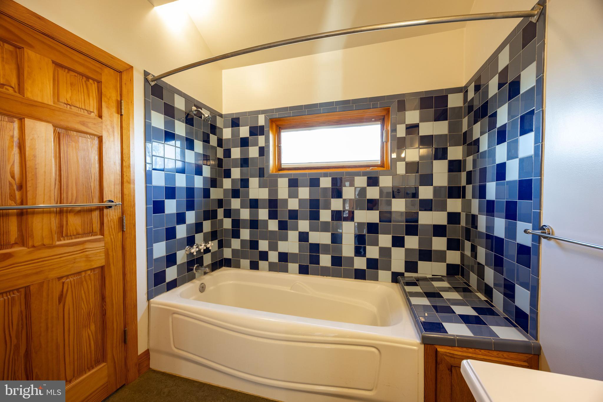 BROOMGRASS - Residential