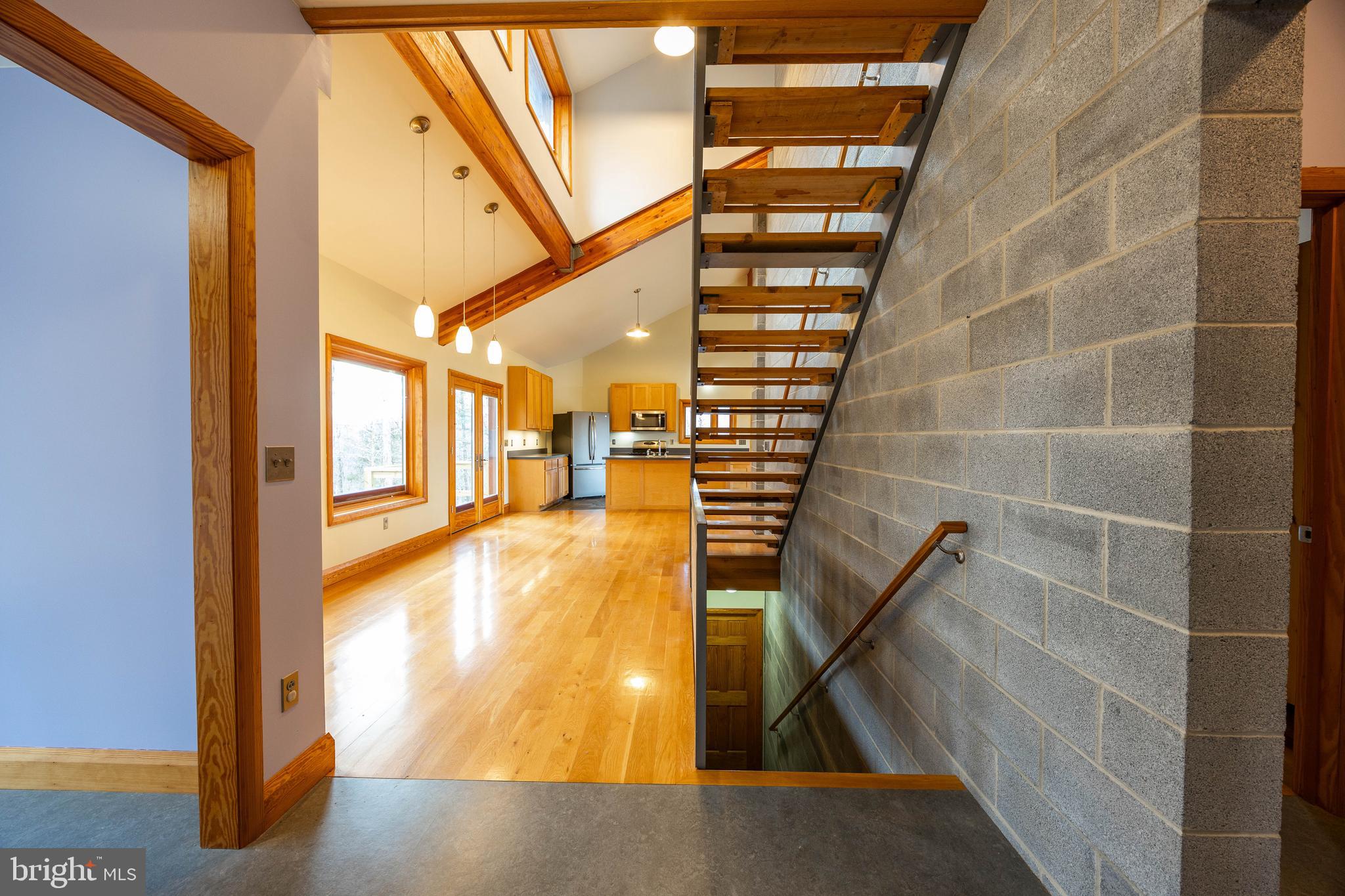 BROOMGRASS - Residential