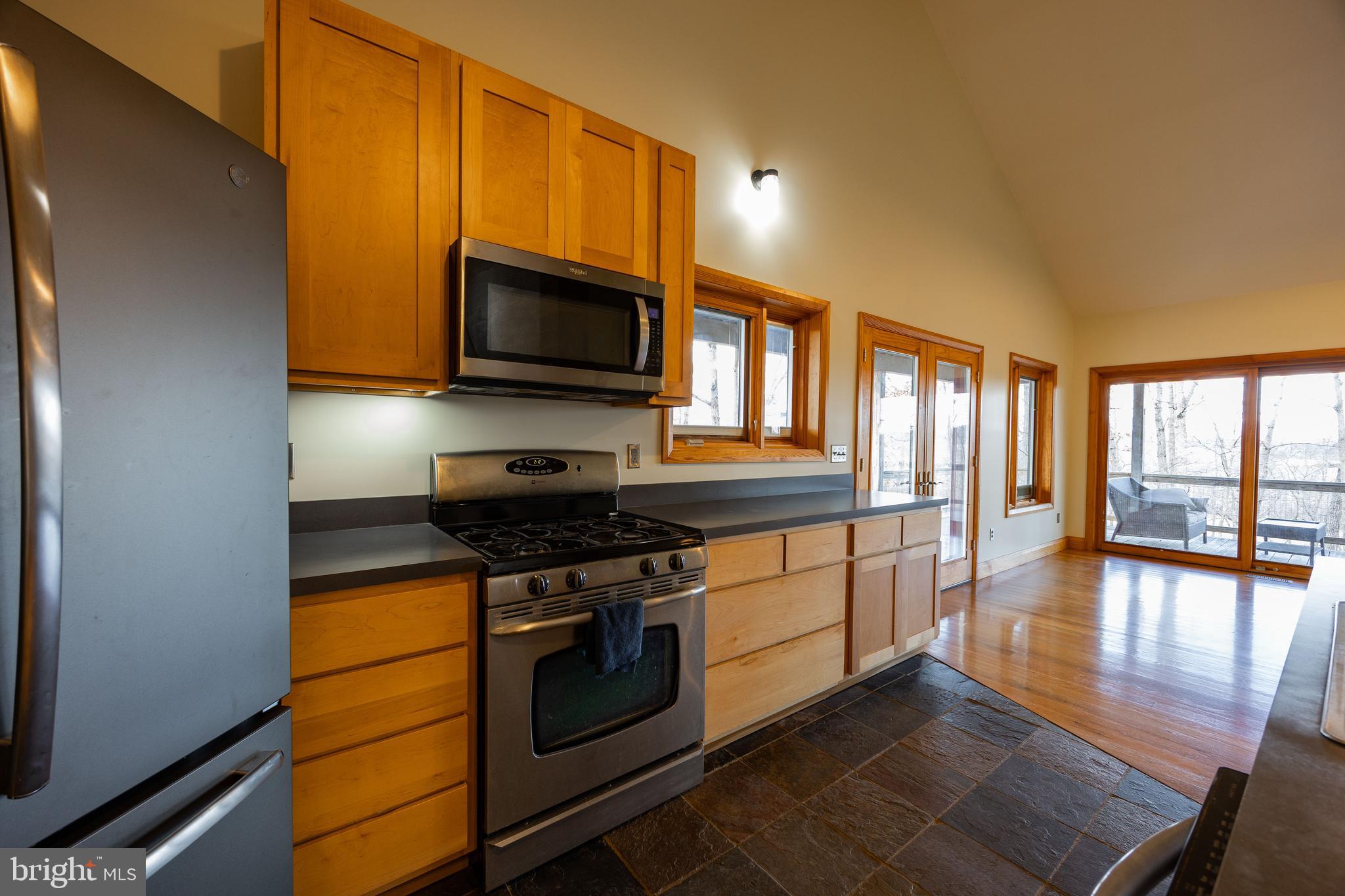 BROOMGRASS - Residential