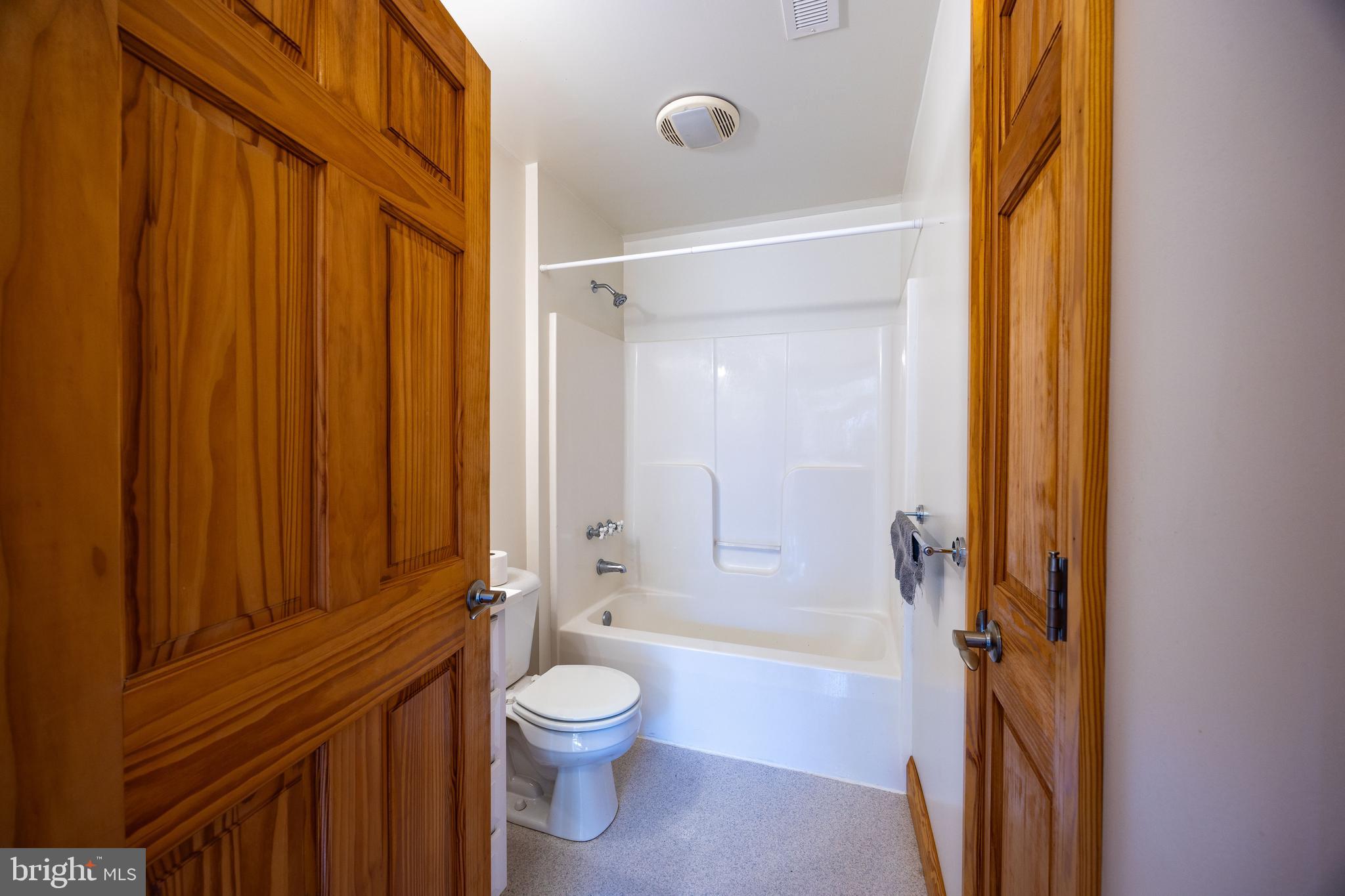 BROOMGRASS - Residential