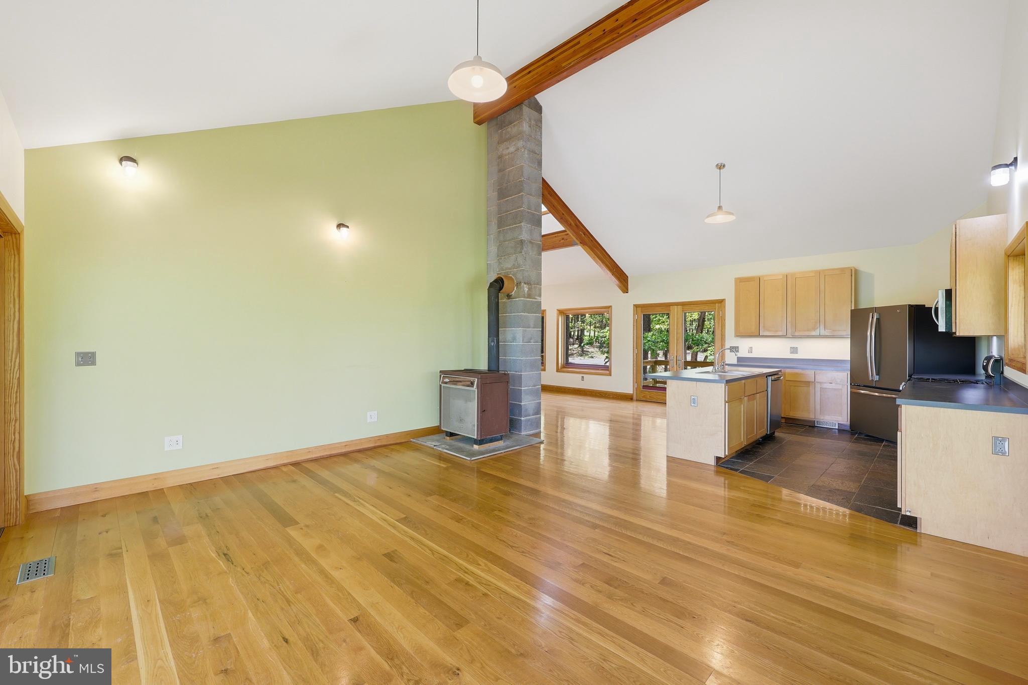 BROOMGRASS - Residential