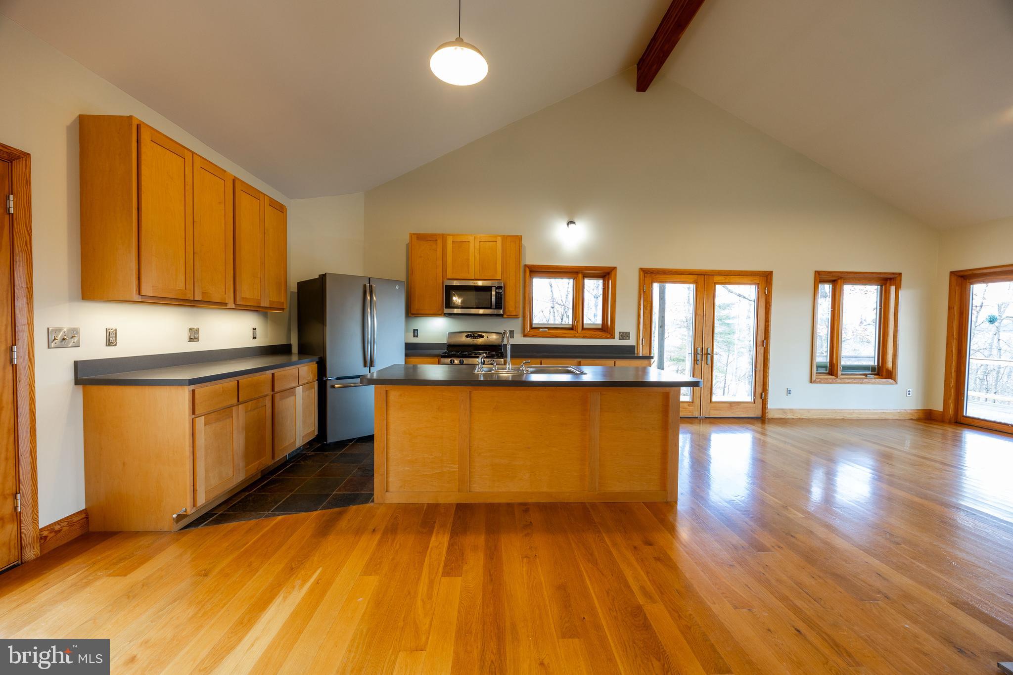 BROOMGRASS - Residential